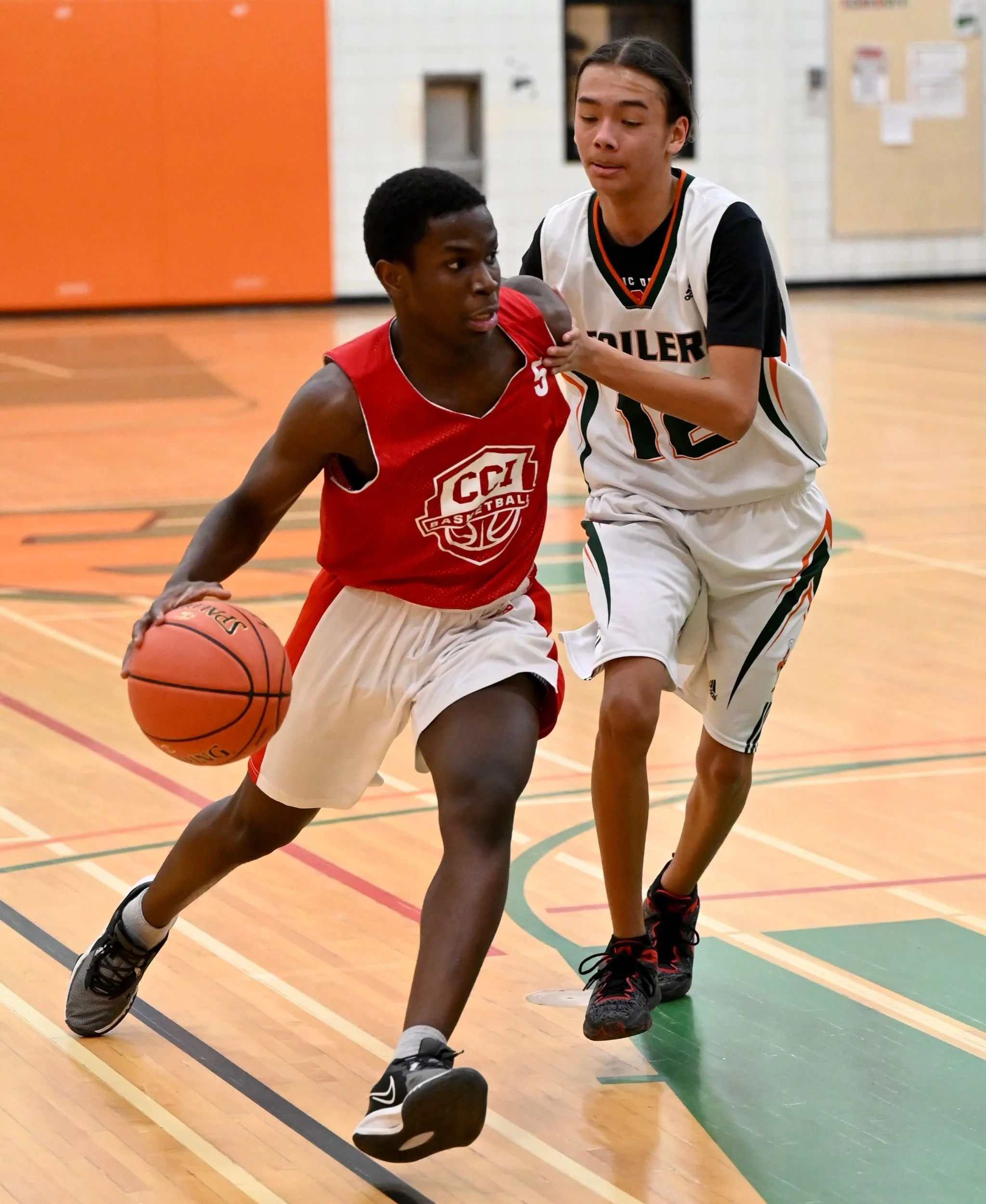 Toilers Outlast Surging Cyclones