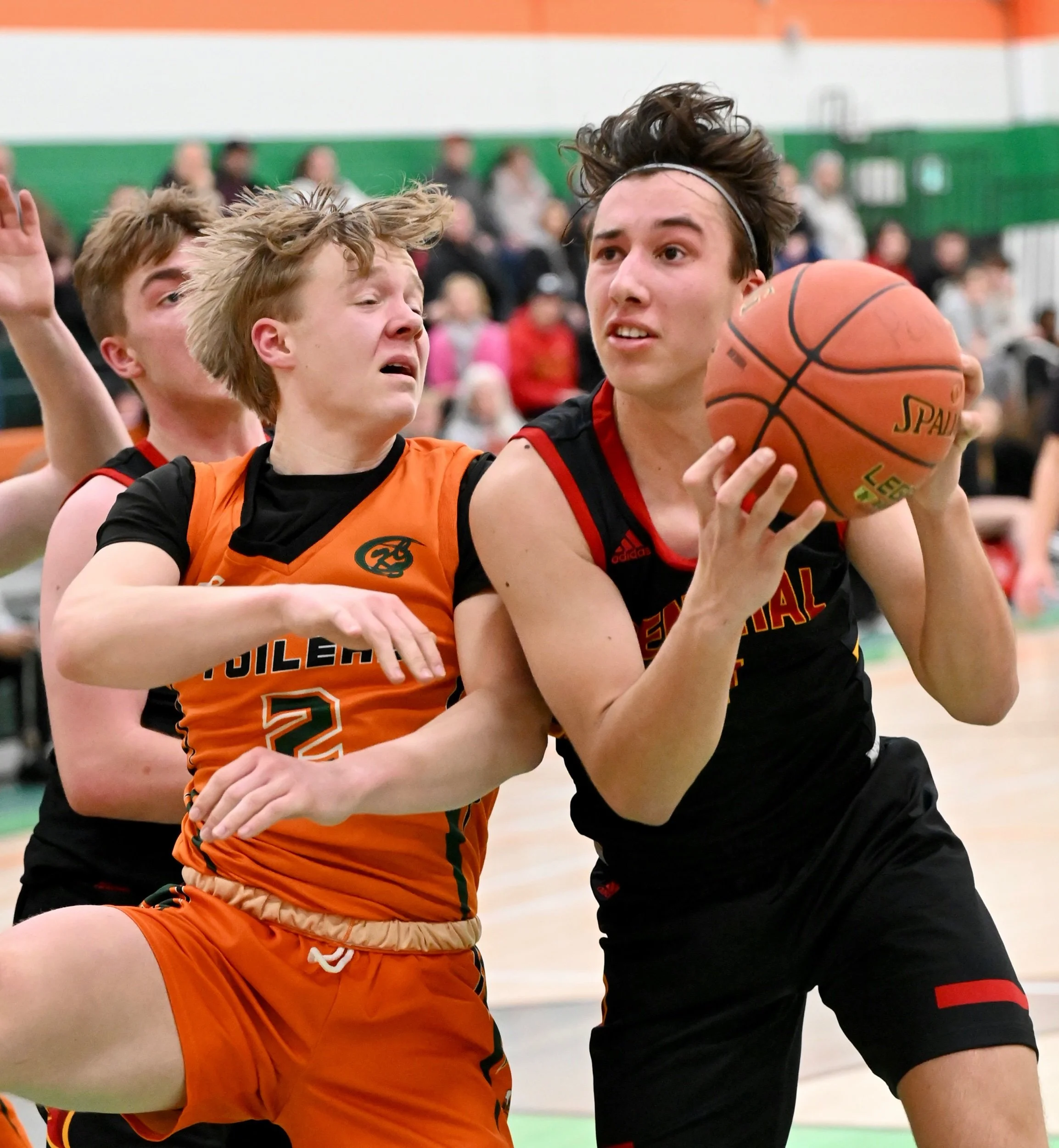 Toilers Triumph In Track Race