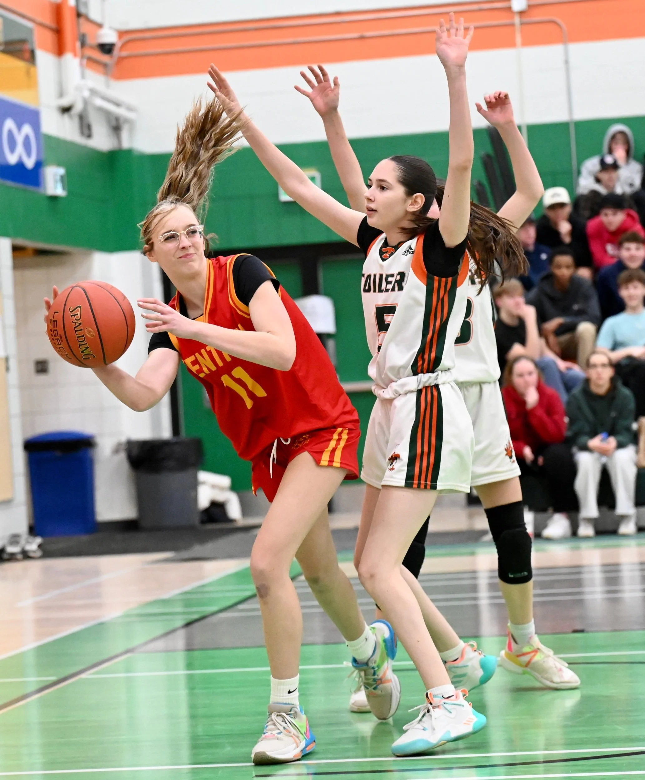 Cyclones Tame Toilers - Photo Feature Game