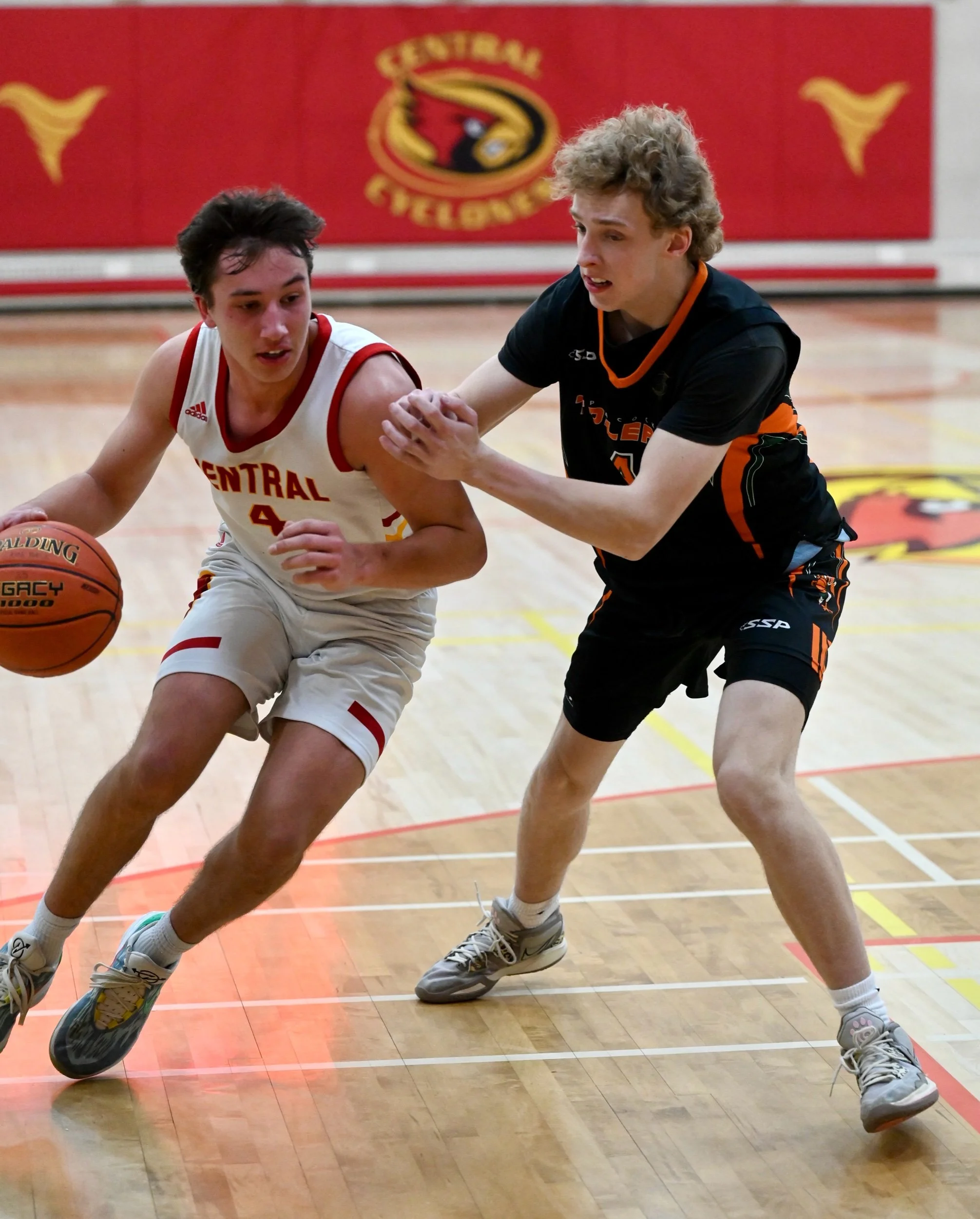 Cyclones And Toilers Play Deja Vu Game
