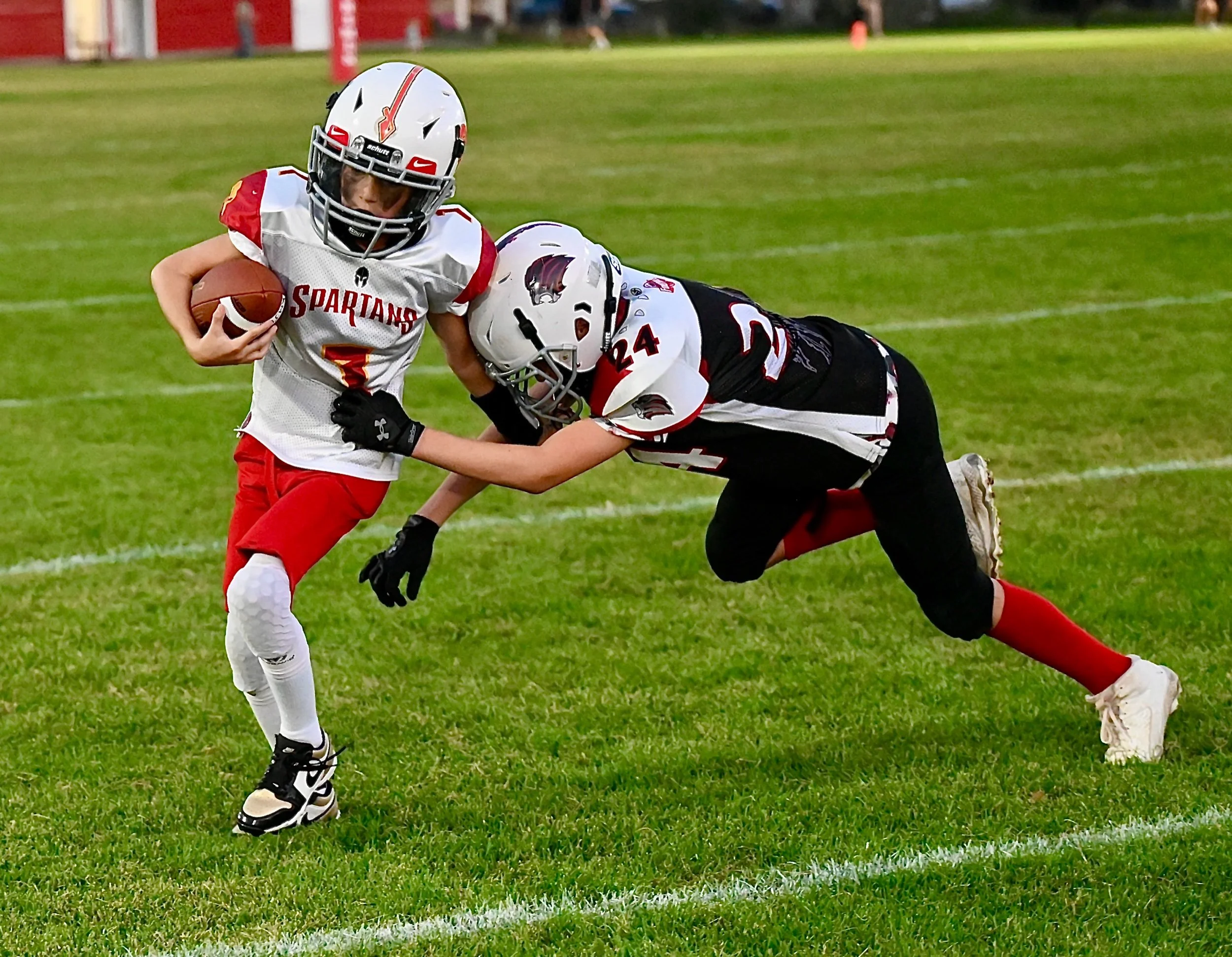 Spartans Win Defensive Battle Versus Lions