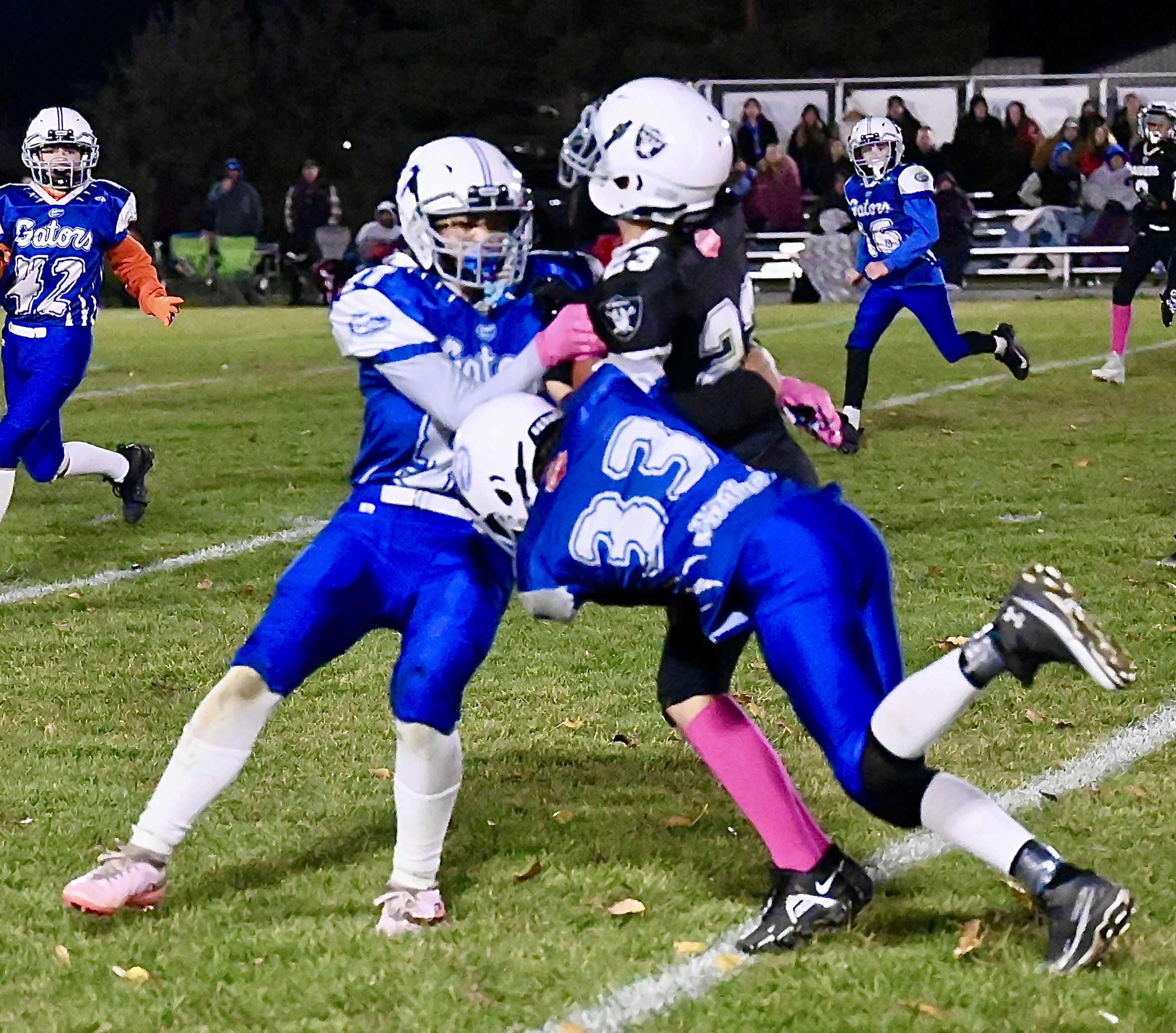 “Underdog” Gators Triumph In Playoff Defensive Battle