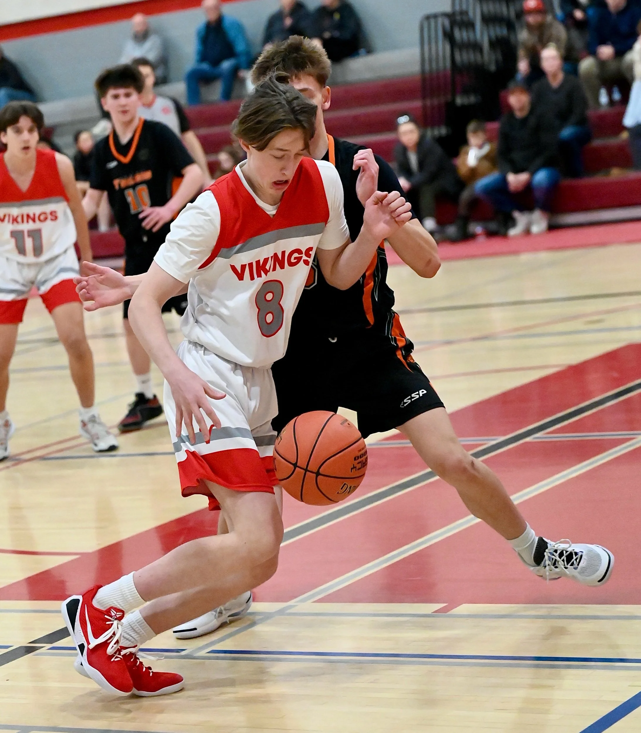 Toilers Squeak By With Final Minute Basket 