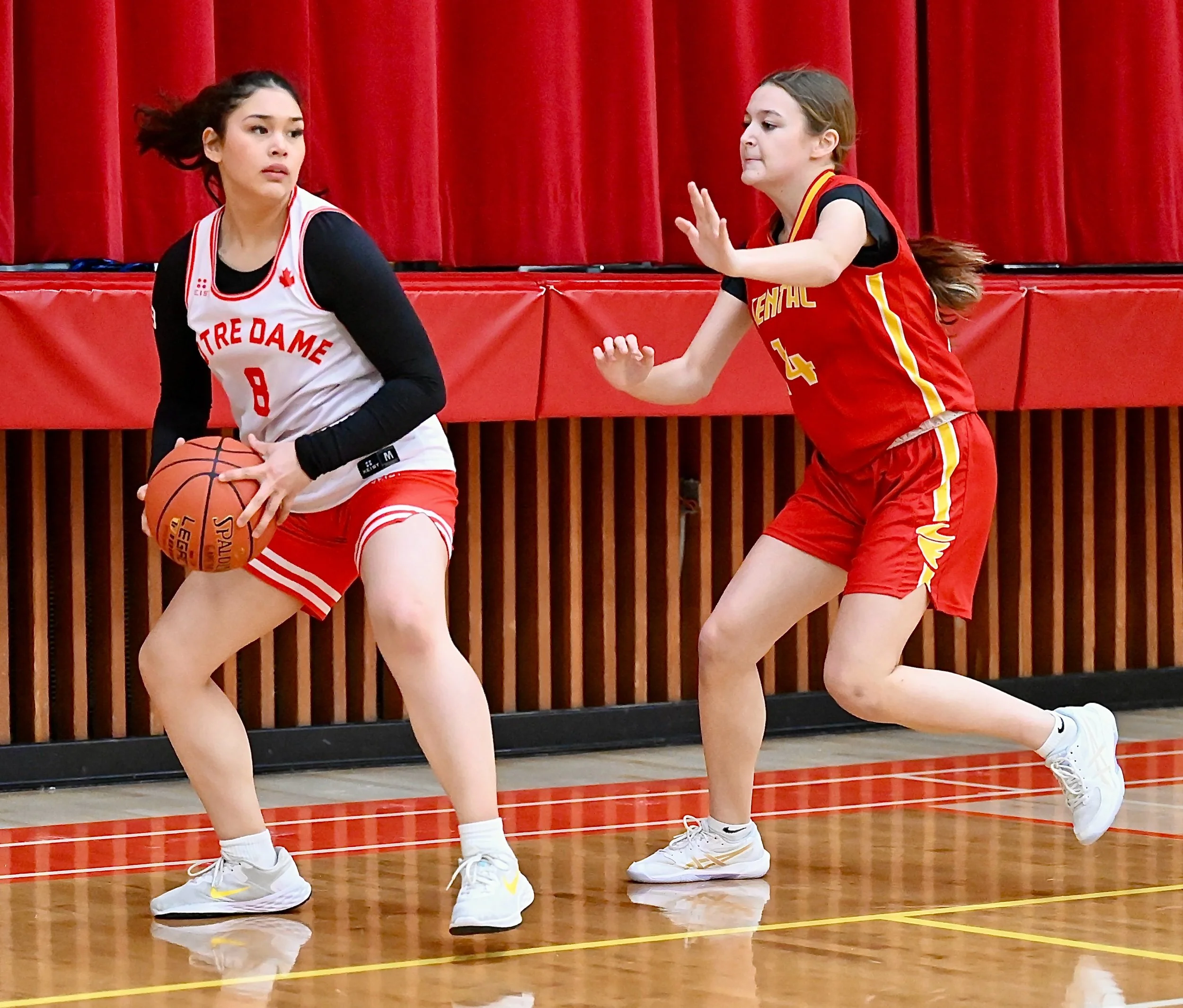 Cyclones Junior Girls Muzzle Hounds’ Bark 