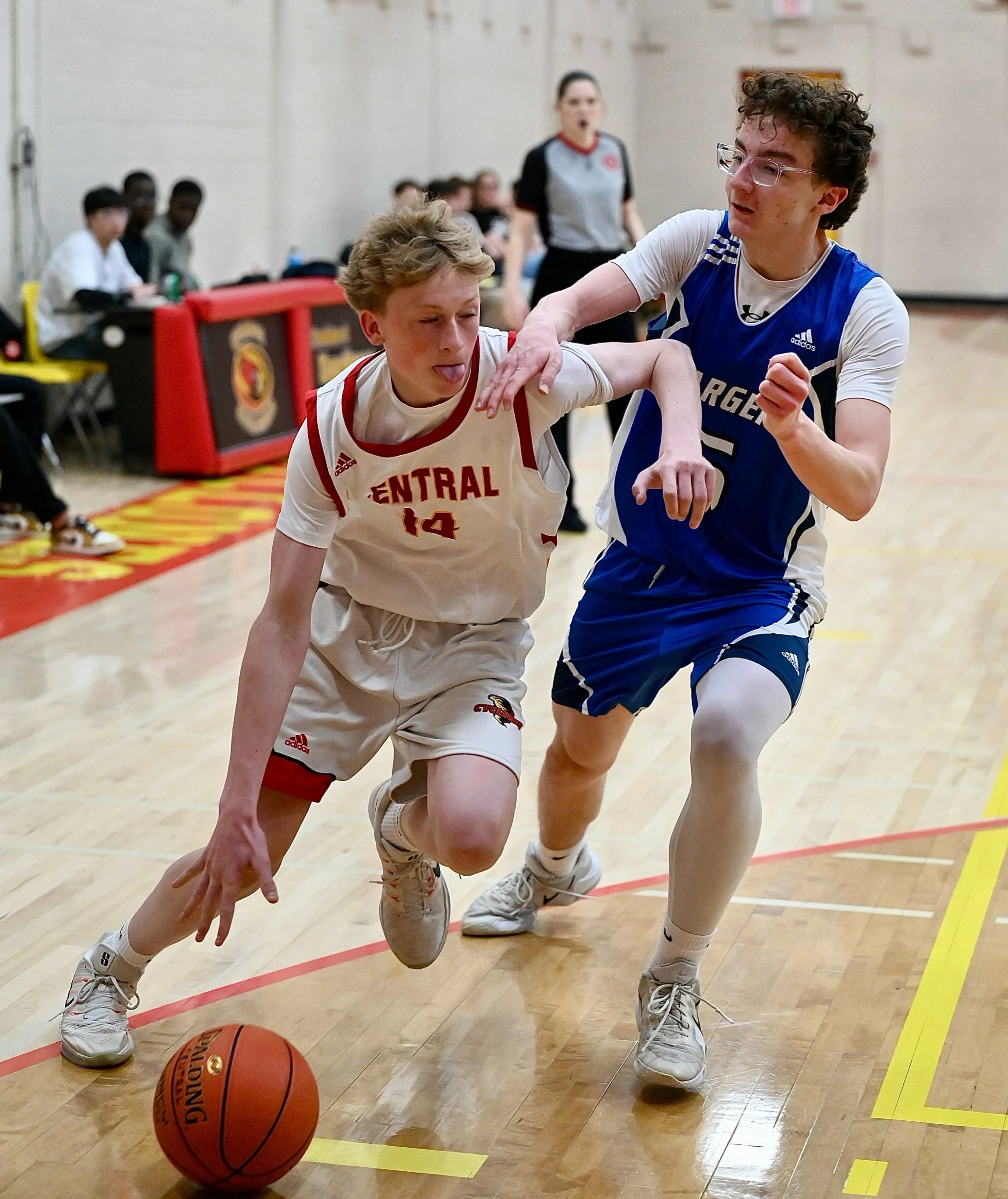 Cyclones Utilize Bench To Defeat Chargers 