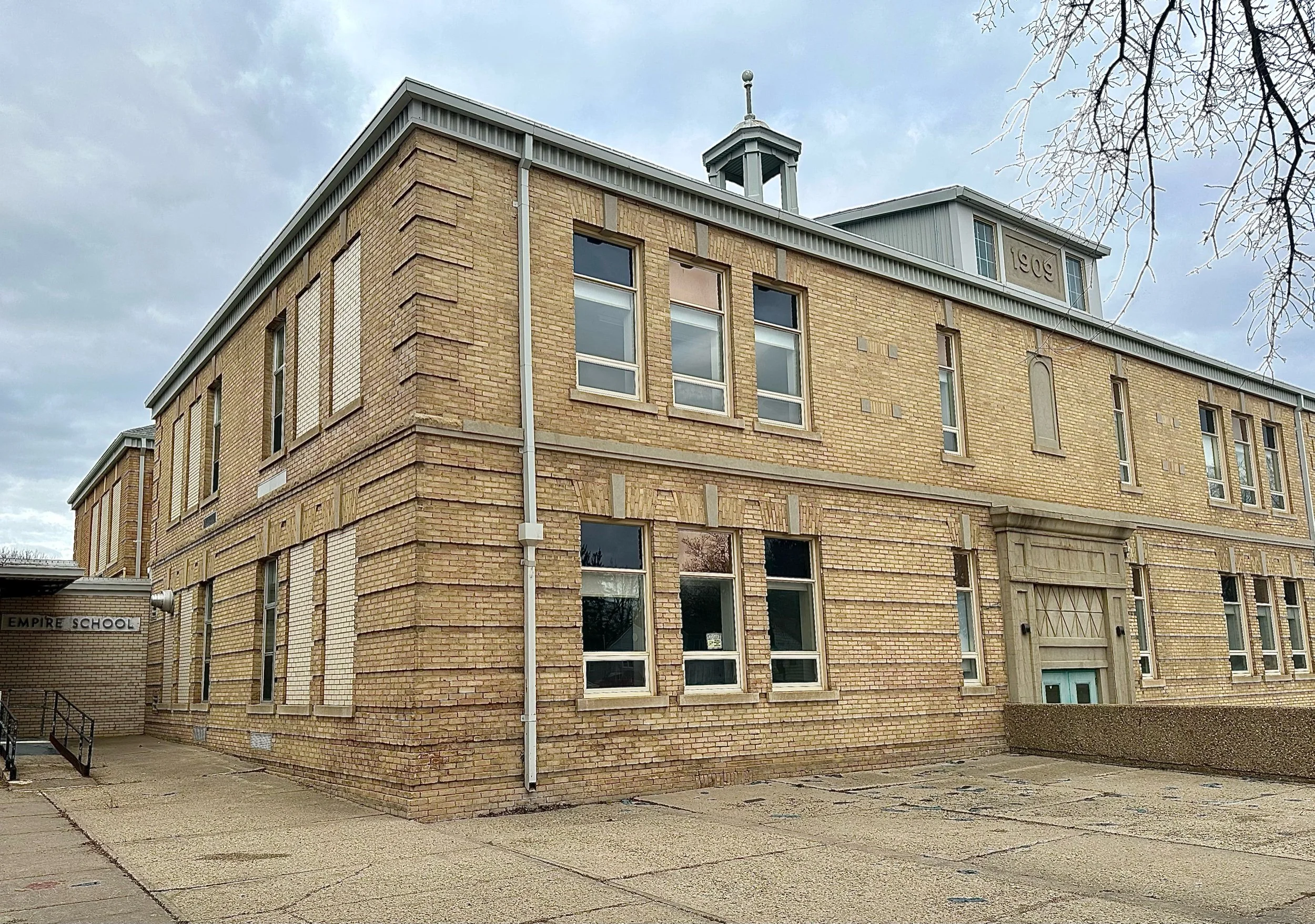 School Division Votes On Sale Of Shuttered Schools