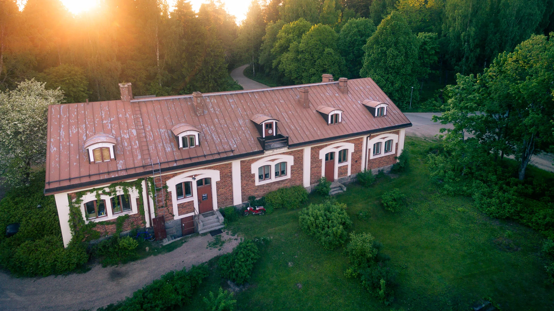 DJI_0011_hires_HD.jpg