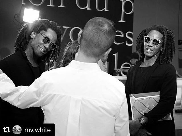 Nice backstage talk with @juun.j_official  Repost @mv.white ・・・
Designer JUNN J. with Regis &amp; Brice Abby at Paris Men Fashion SS19 
@KarlaOtto @Juun.j_official  @doppelganger_paris #fashion  #menswear #pfw #JuunJ #JuunJSS19 #PFW #PMFW #SS19 #Karl