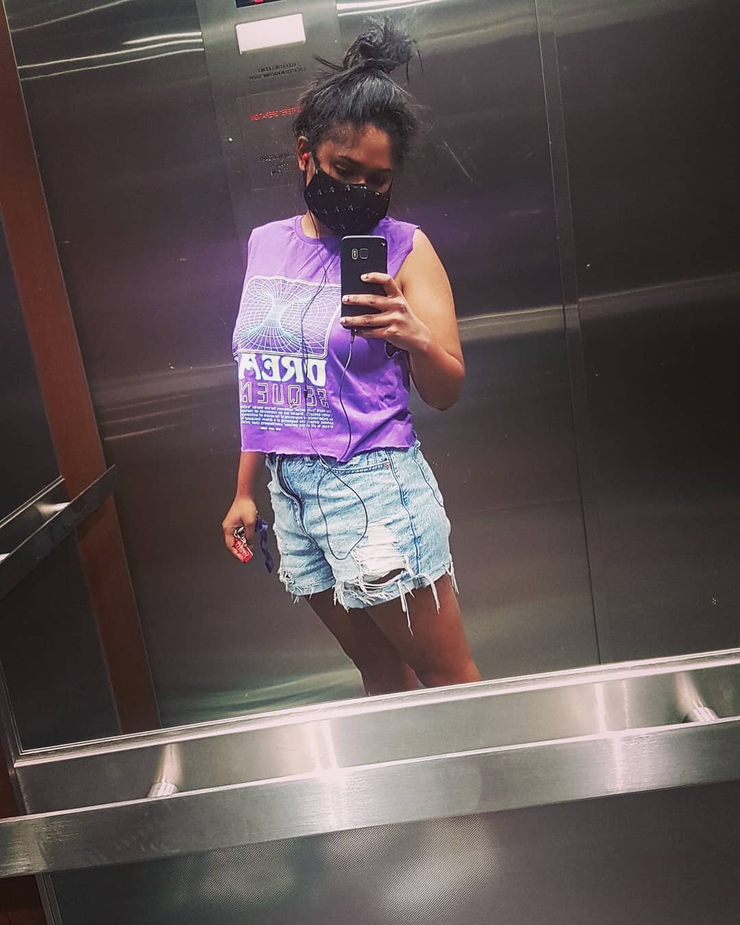 DREAM SEQUENCE 🛸 🔮

(My havent posted in over a year pic)