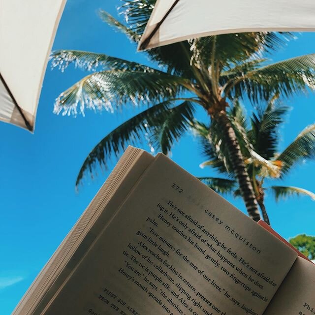 About ready to set myself down with a stack of books next to the quiet pool @unico2087 🌿 I&rsquo;ll be heading to Mexico as soon as I&rsquo;m able too! Where are you going once this quarantine is over?