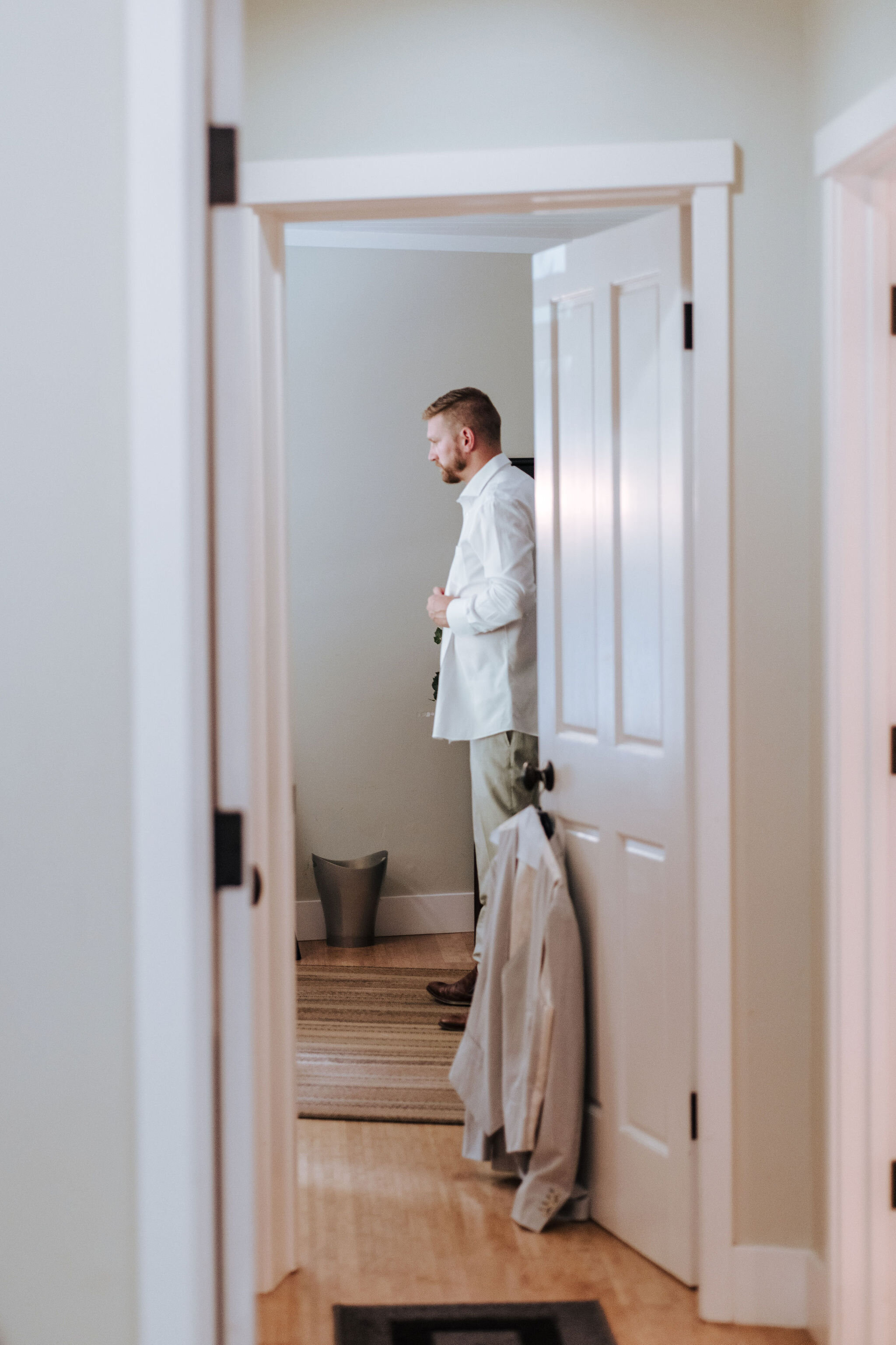 cody_nikkie-getting-ready-62.jpg