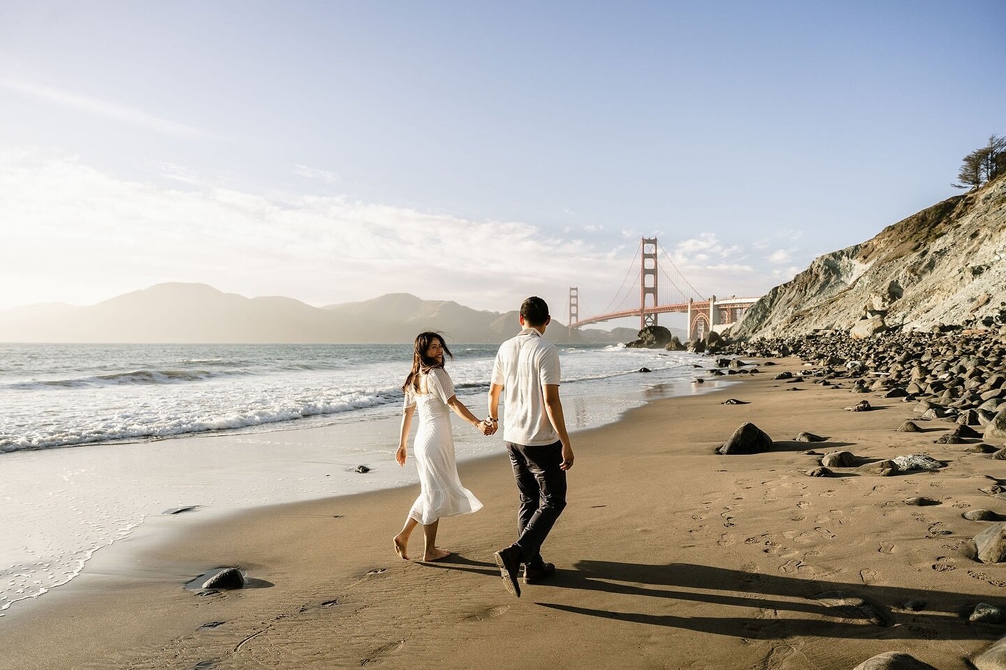 Happy Friday! I'm ready for the weekend.

Excited - as I'm headed to pick up my sister from the airport to spend some qt &amp; take some fun grad photos of her! ❤️

#readyfortheweekend #family #sfengagement #sfengagementphotos #ggbridge