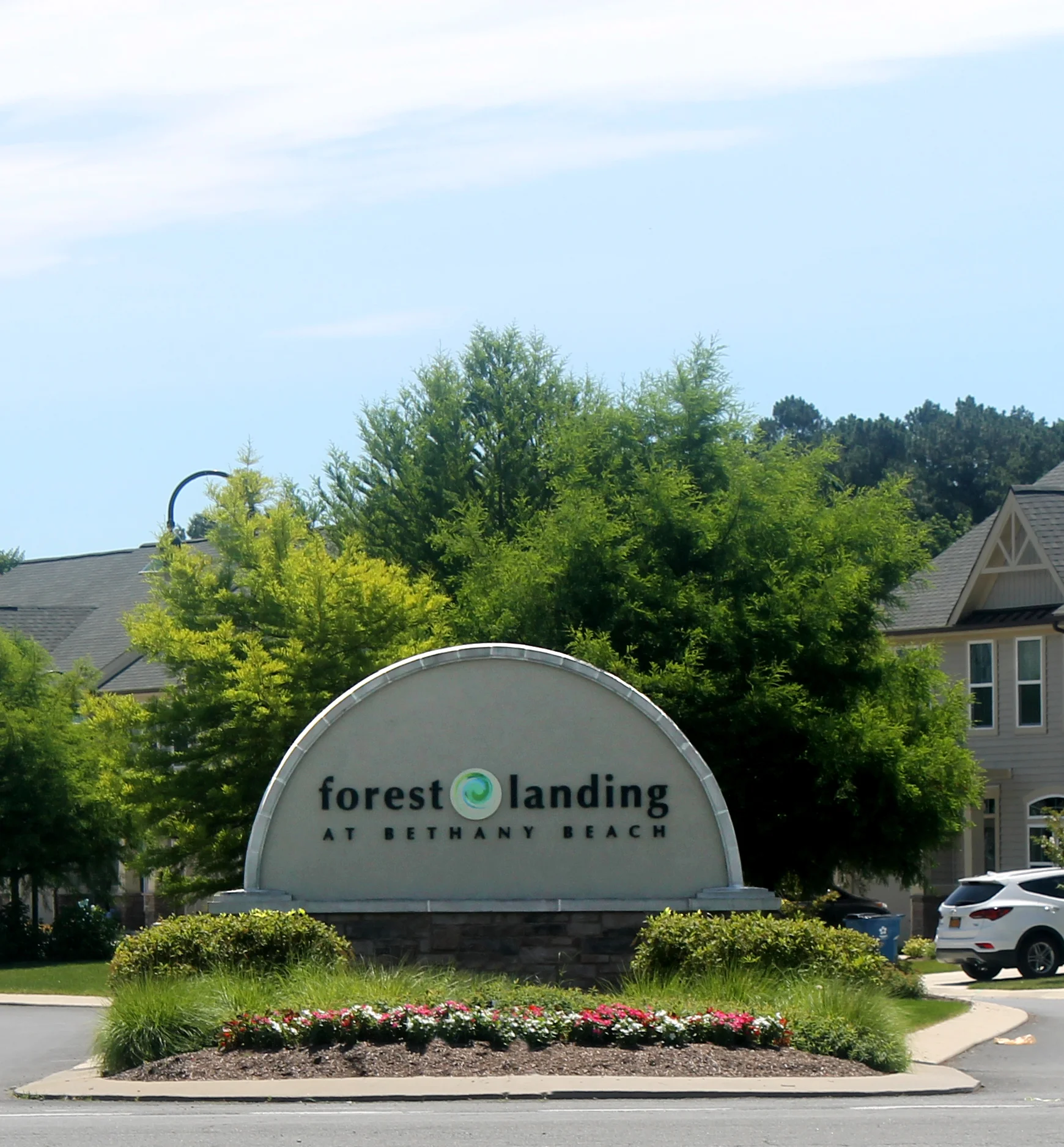 Forrest Landing Entrance Pic 2.jpg