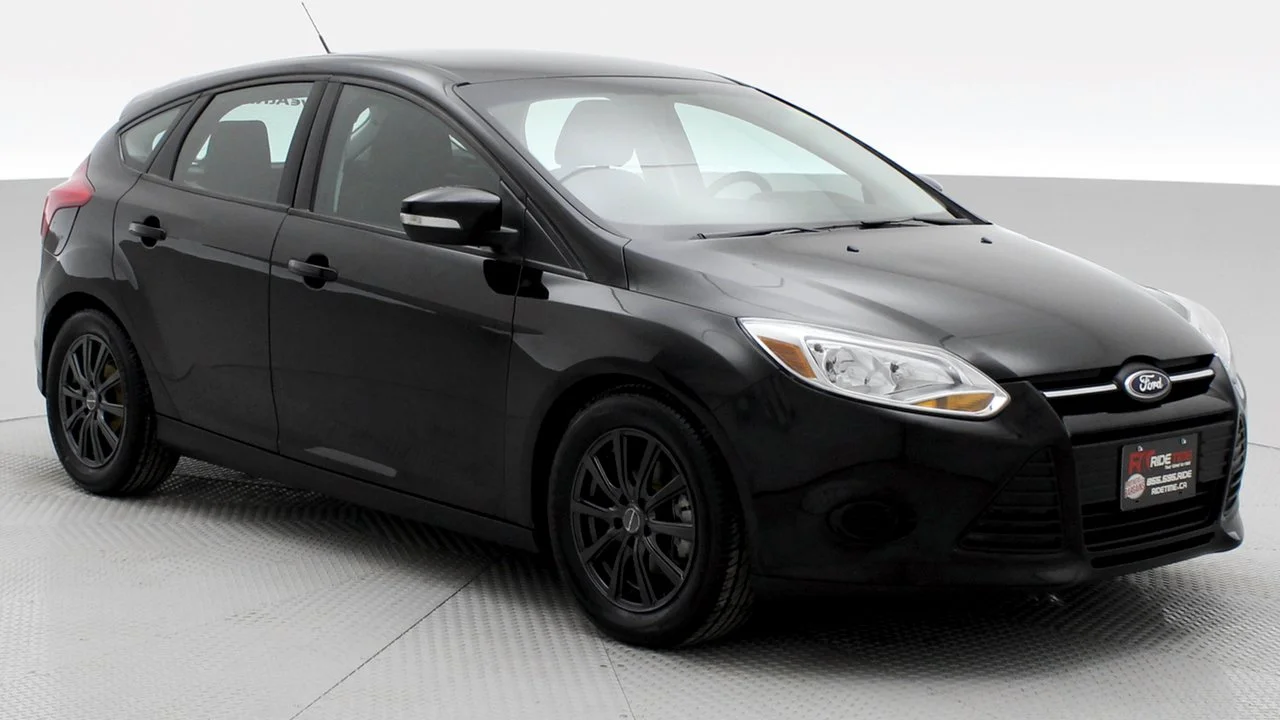 18072-2014-Ford-Focus-SE-Hatchback-thumbnail.jpg