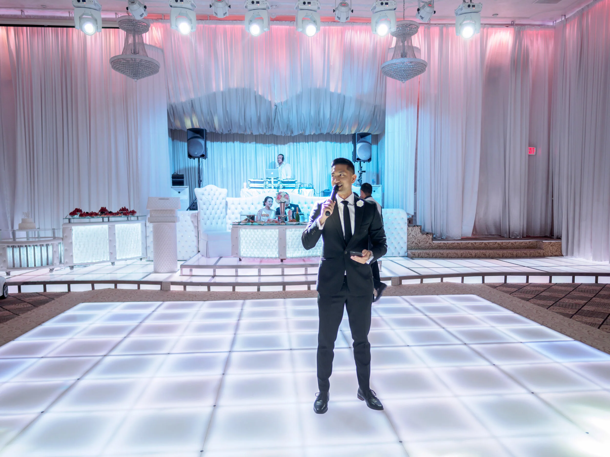  Photo By: Lightzone Photography  