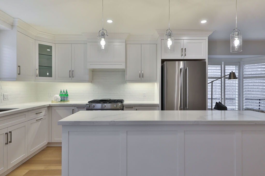 2041McKerlieCrescent-18.jpg