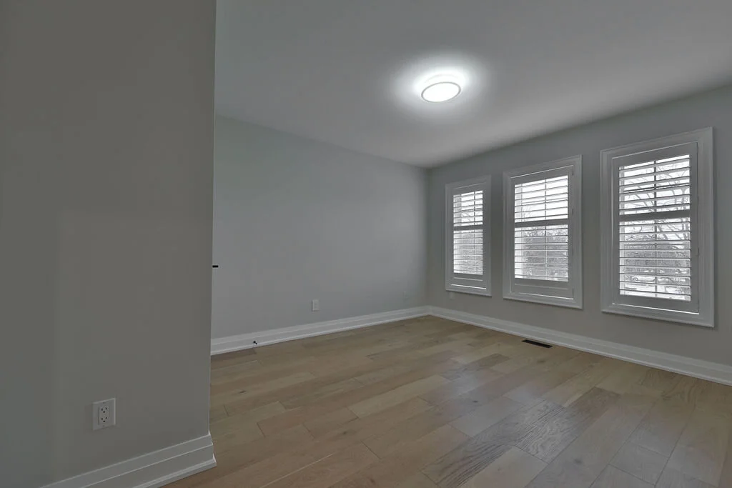 2041McKerlieCrescent-34.jpg