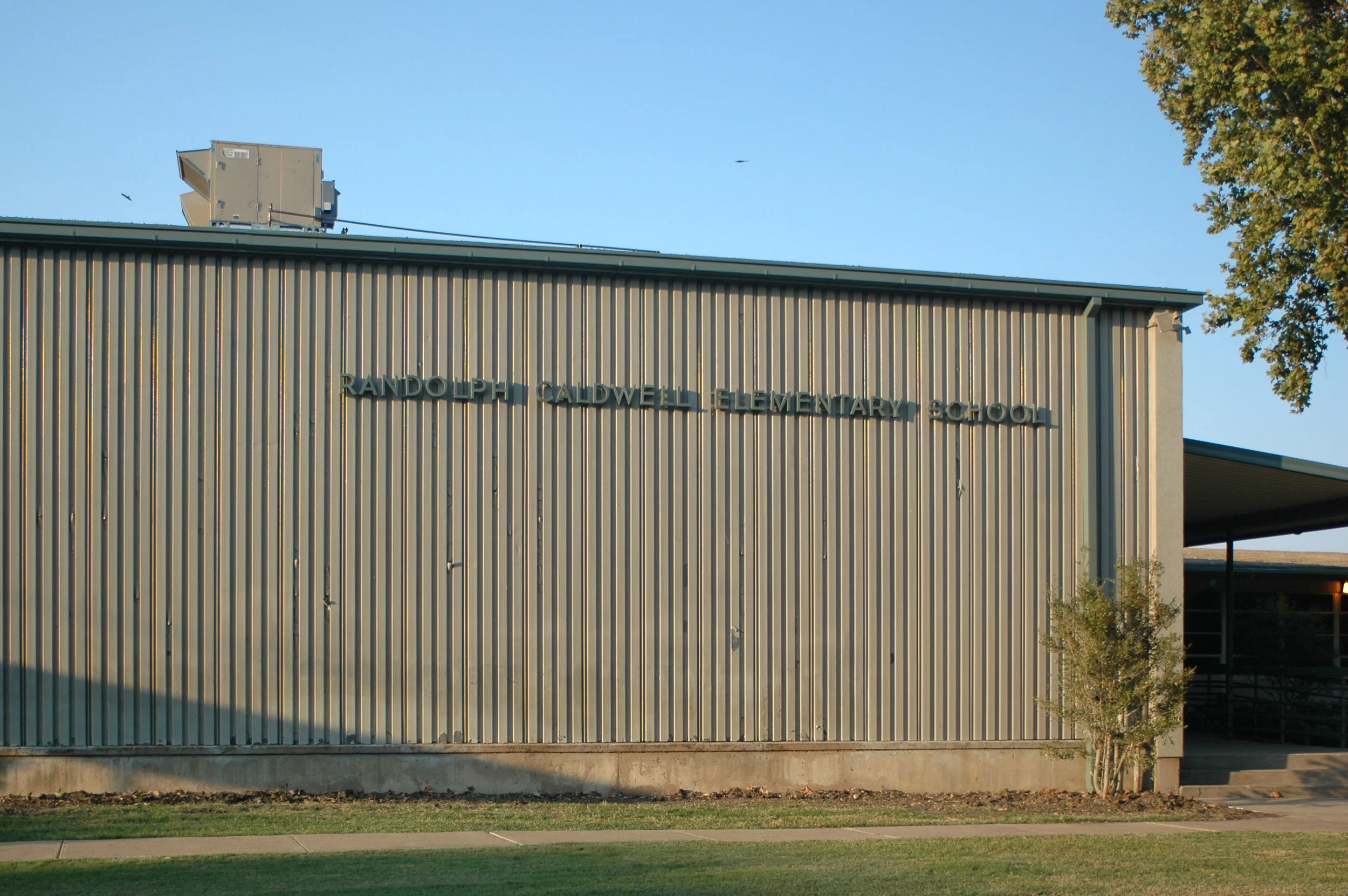 Existing building that was replaced by the 2005 Addition and Renovation.