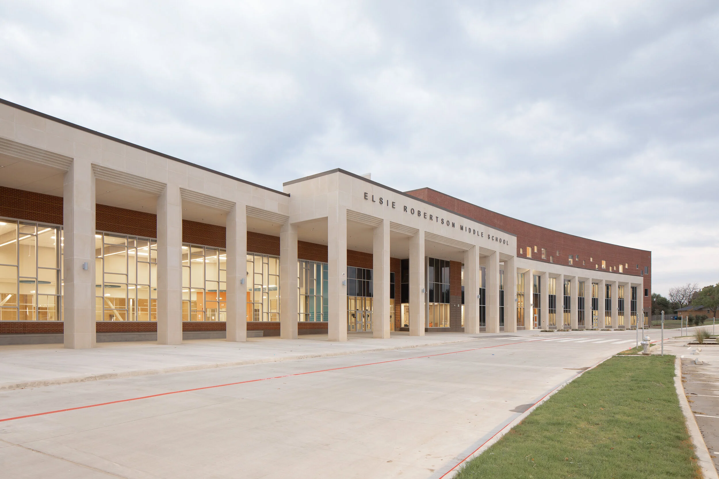 Elsie Robertson STEM Middle School — WRA ARCHITECTS