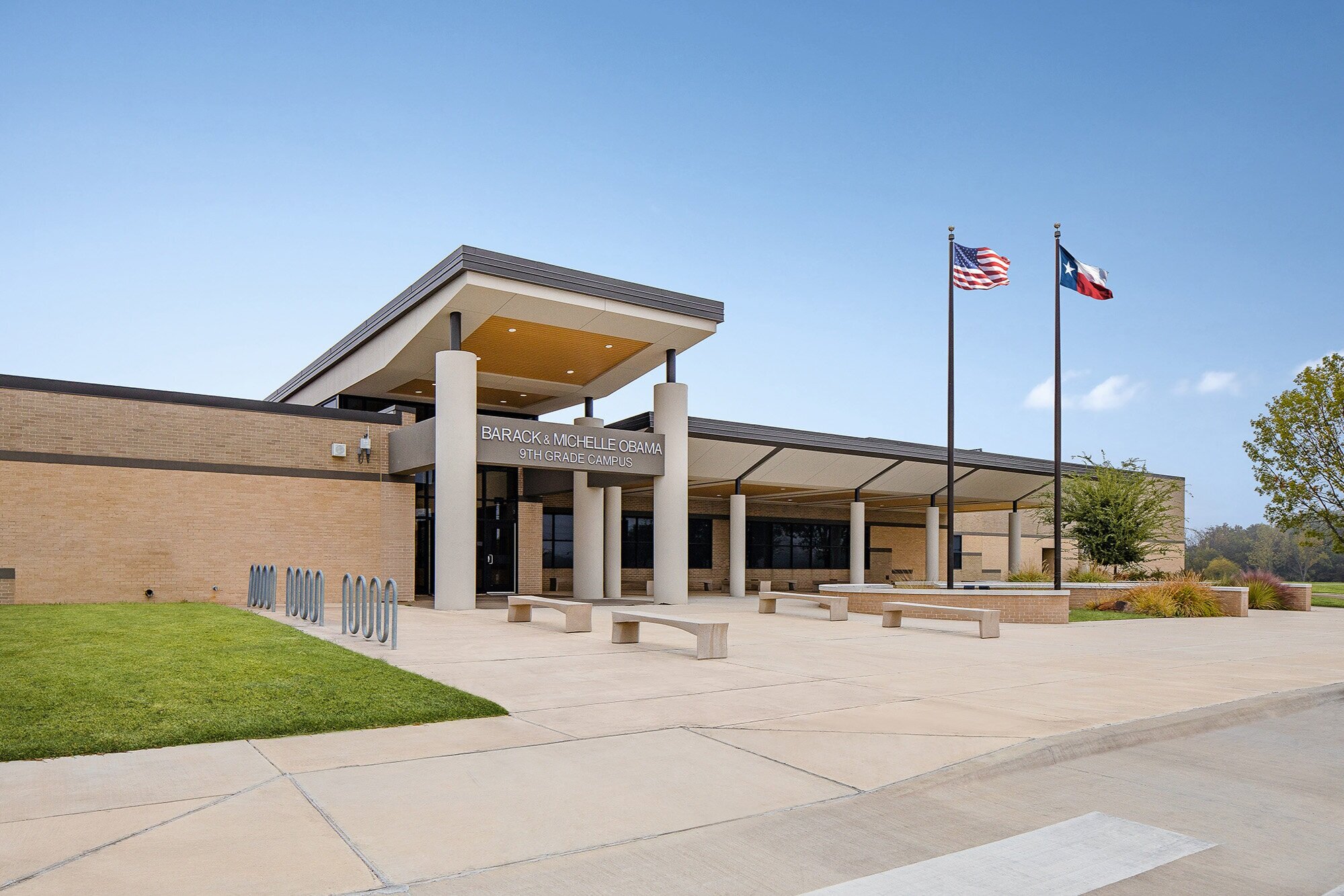 Lancaster ISD Obama 9th Grade Center
