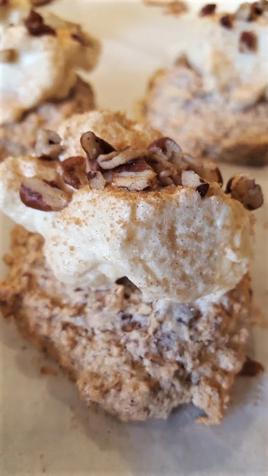 nutmeringues.jpg