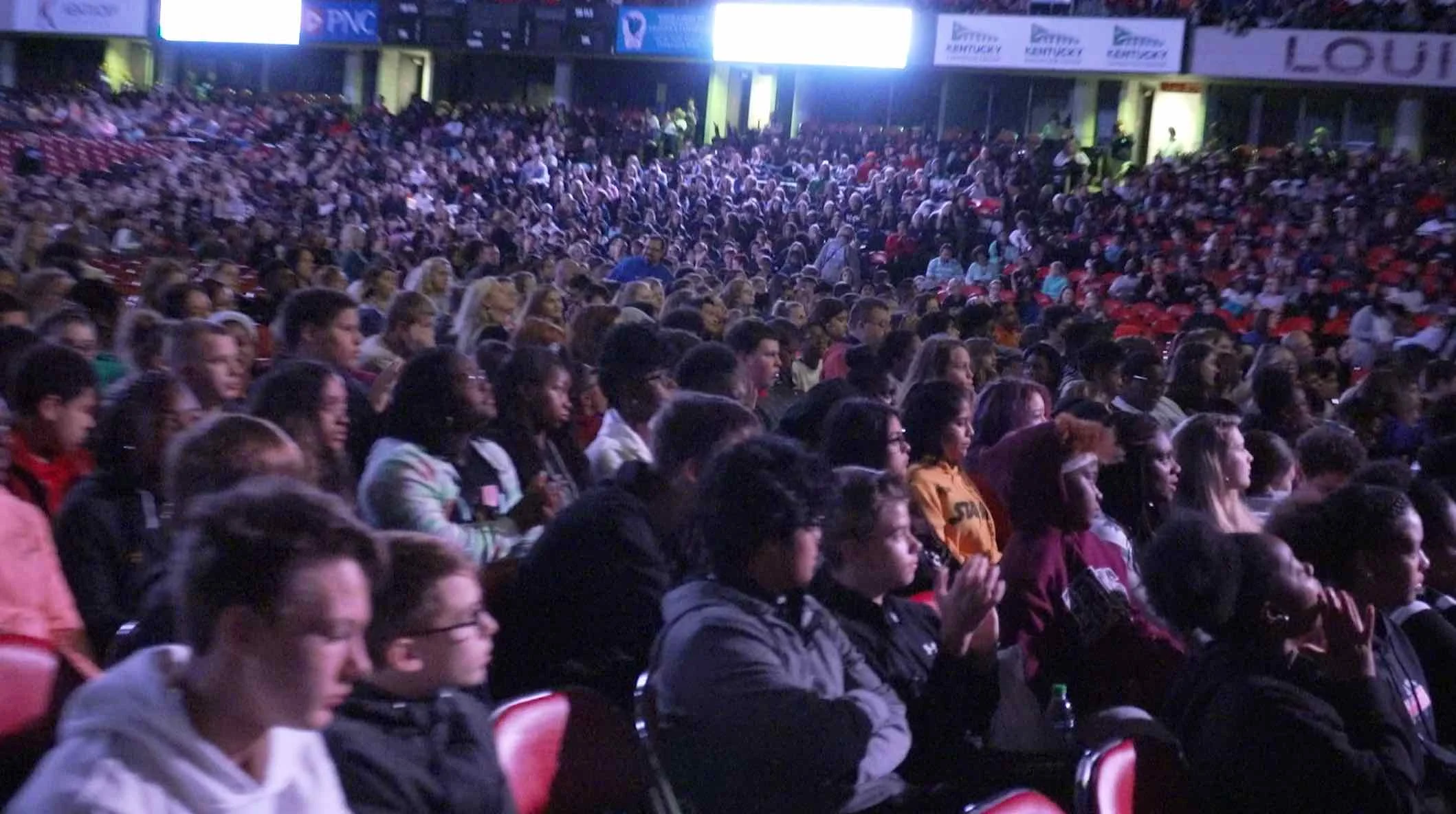 Crowd 5.jpeg