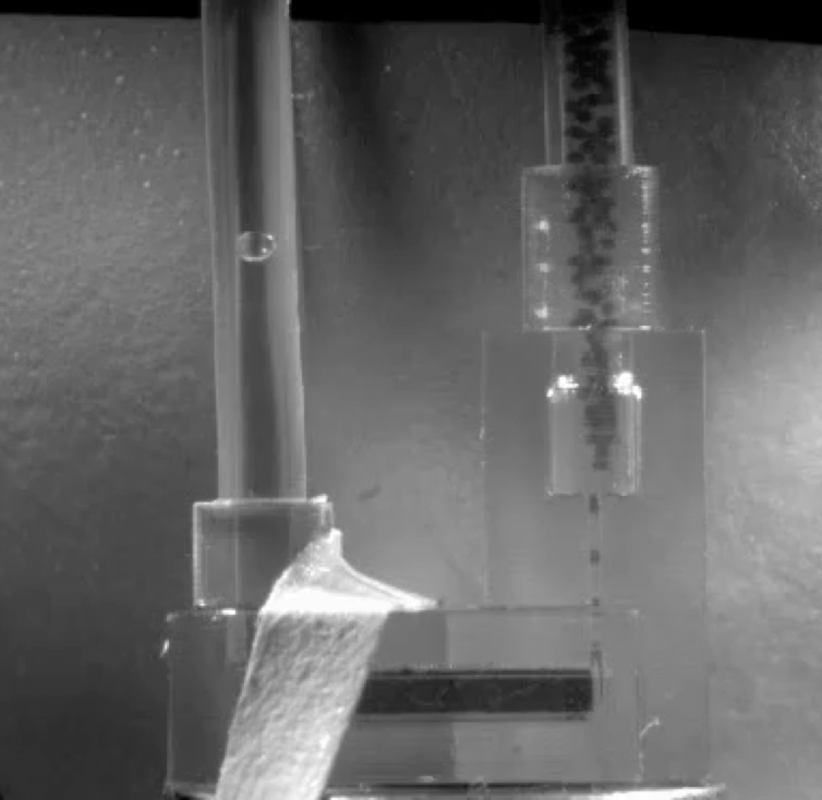 3D-printed device geometries allow for highly stable and uniform droplet formation.