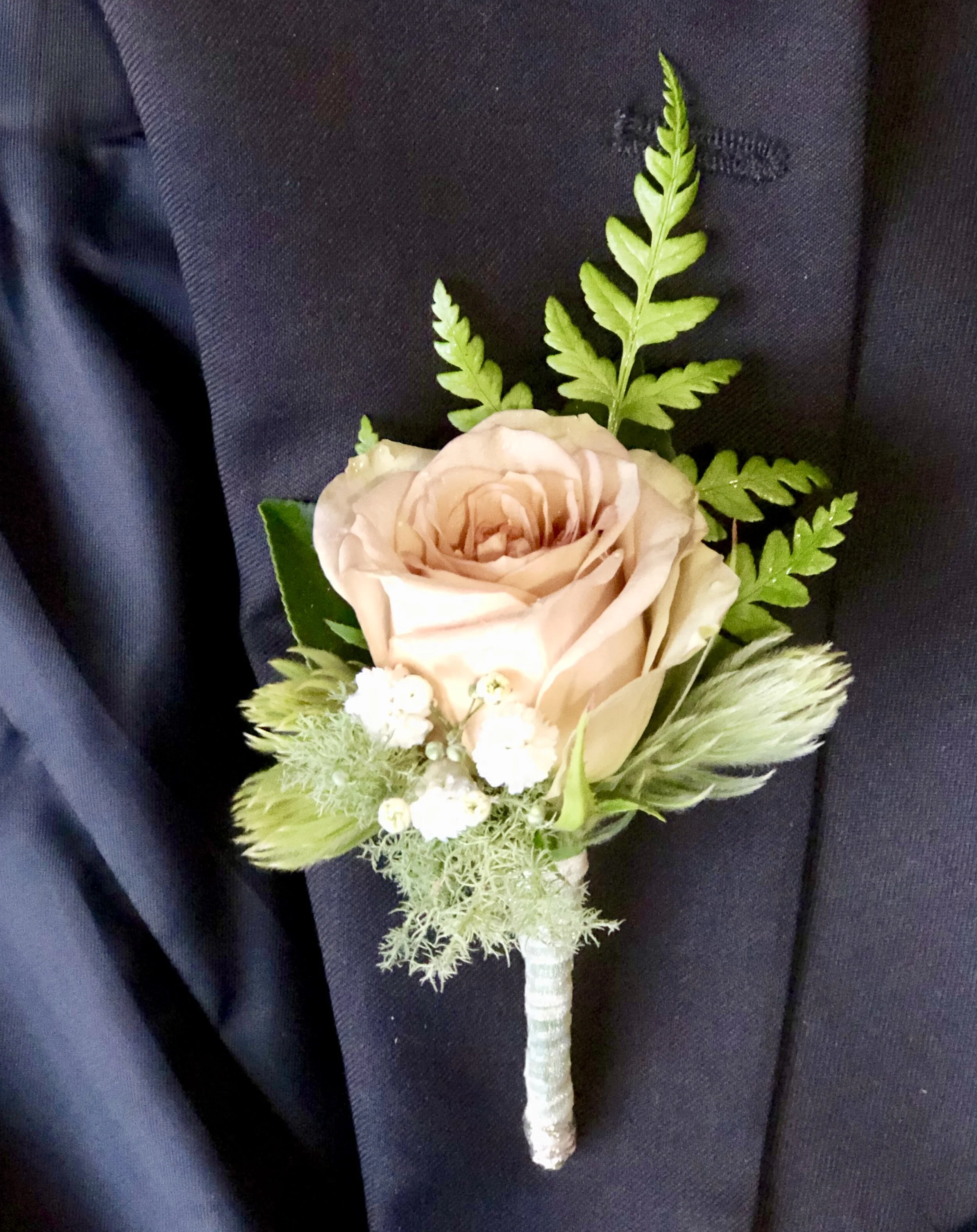Boutonniere (Buttonhole)