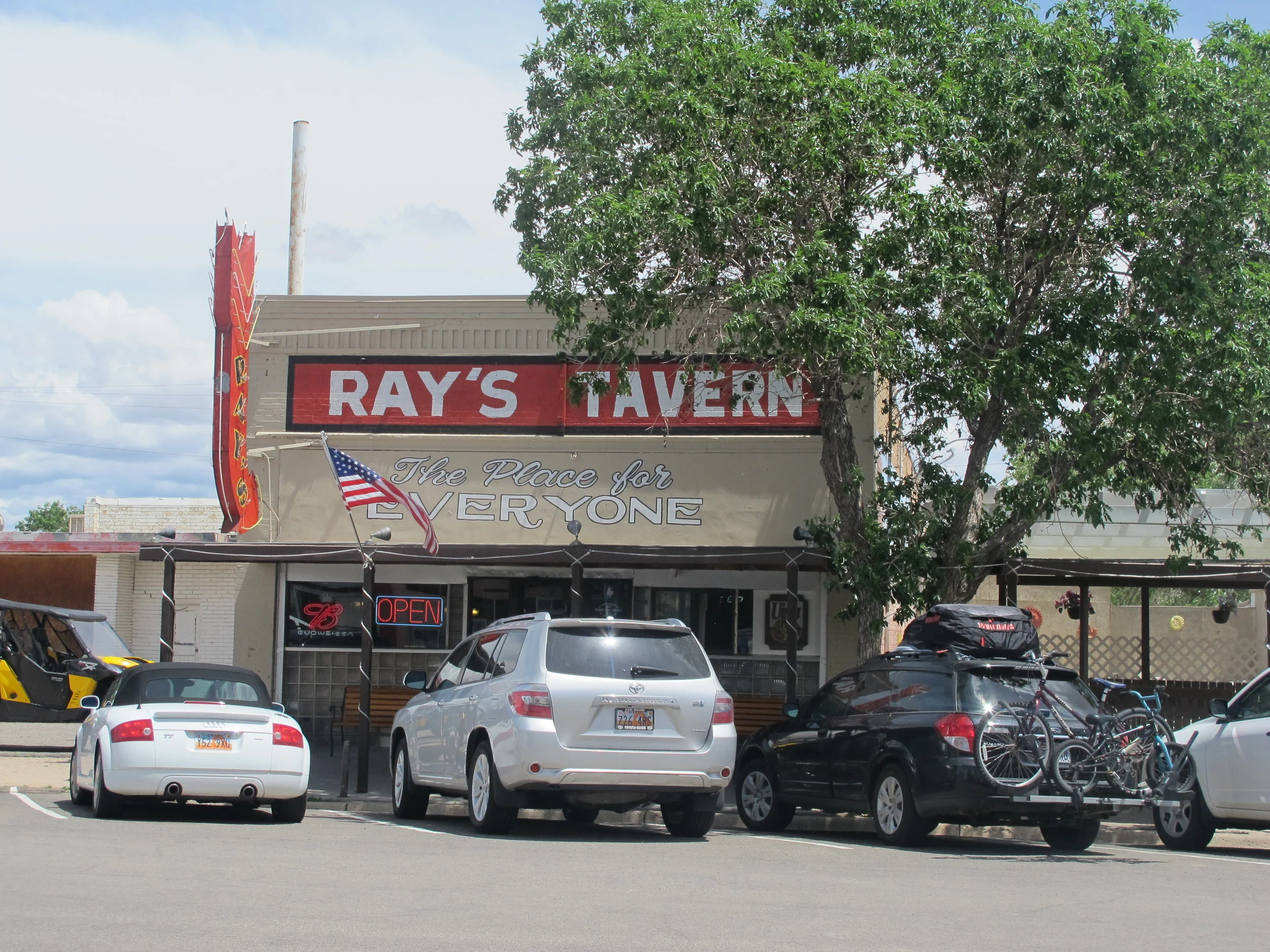 Rays Tavern.jpg