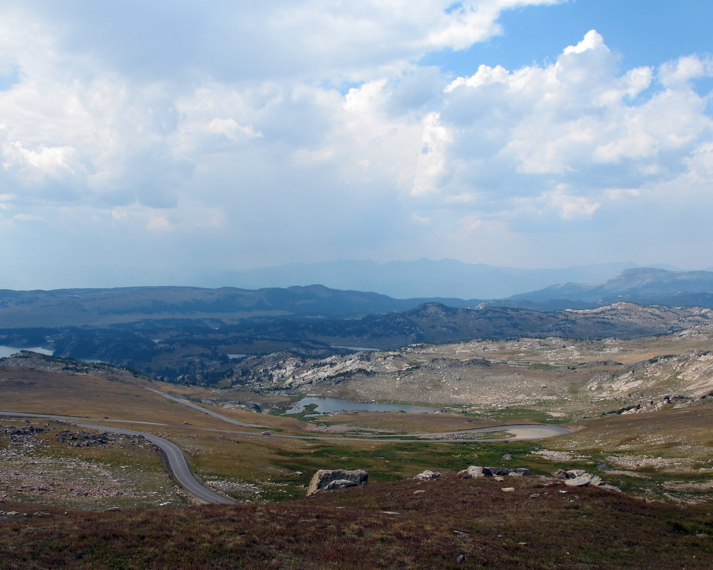 beartooth switchbacks.jpg