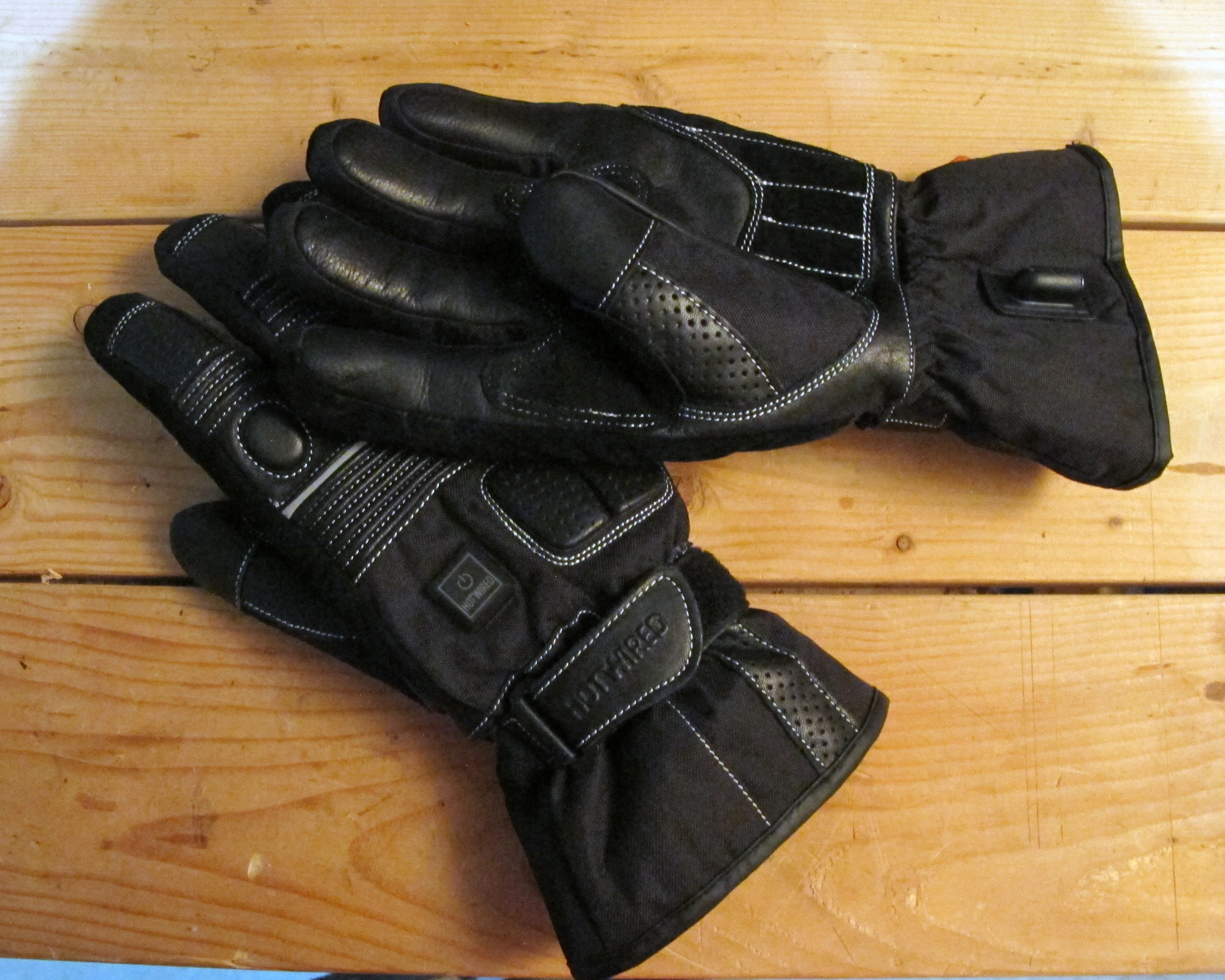 Heated Gloves.jpg