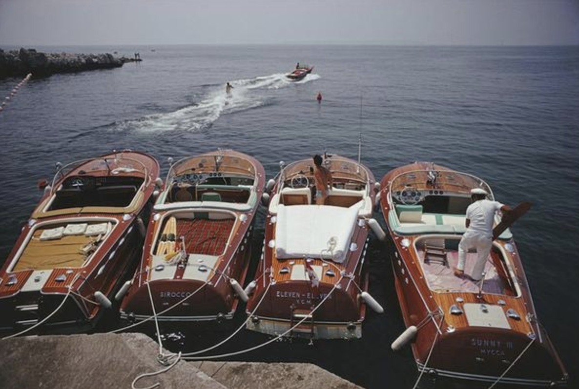 Hotel du Cap-Eden-Roc (Docked Speedboats)