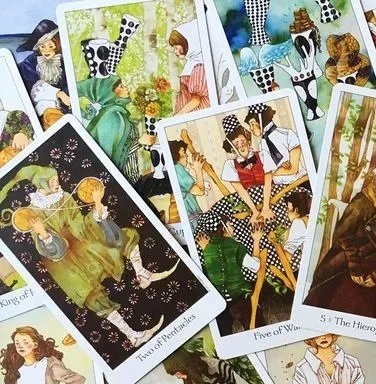 8d8343c60b5bd0b3311f6417af18e35b--tarot-decks-oracle-cards.jpg