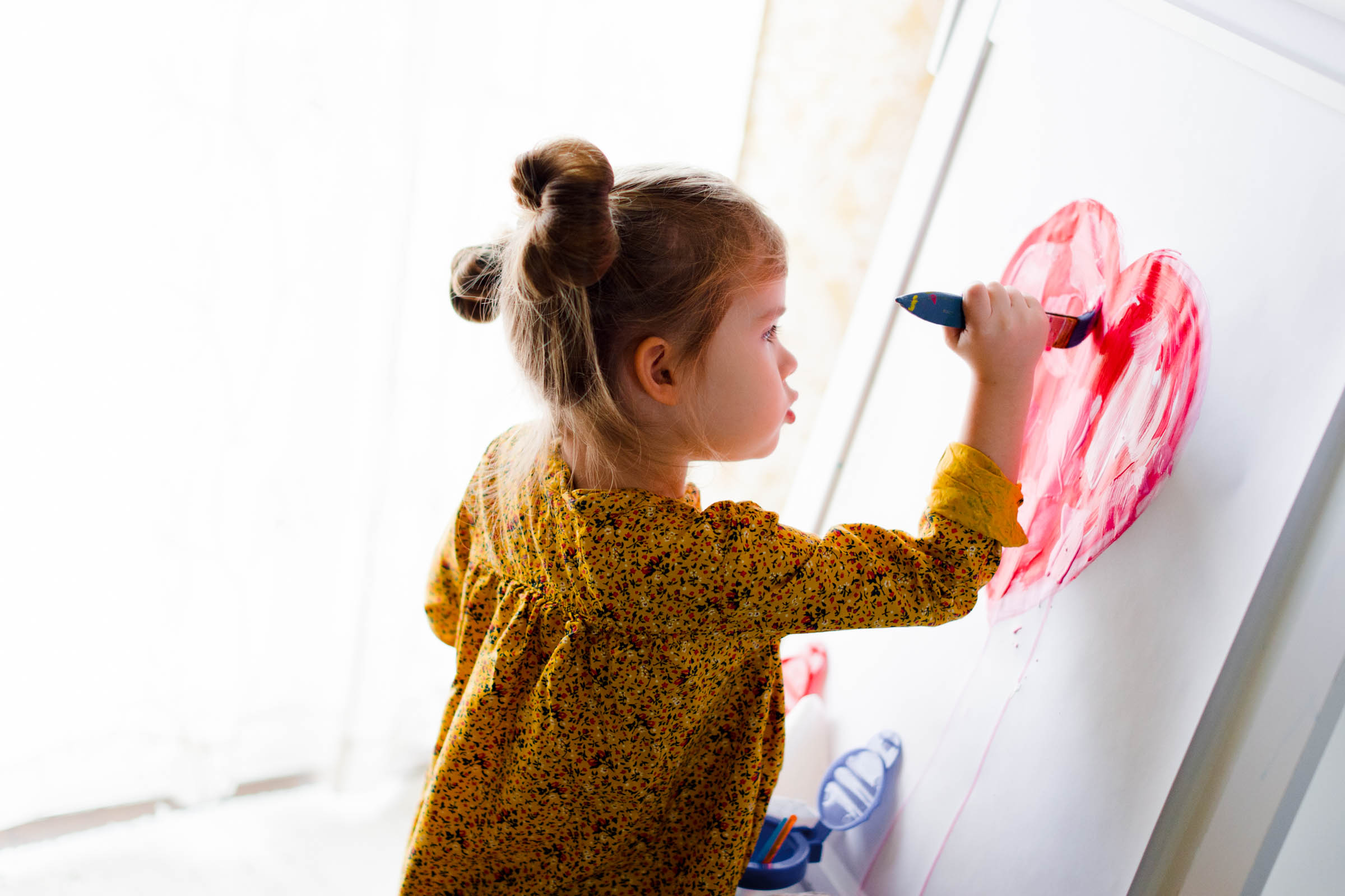 Kirsten-Smith-Photography-Valentine's-Day-Kids-Painting-4.jpg