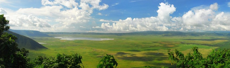 NgorongoroCraterPanorama.png