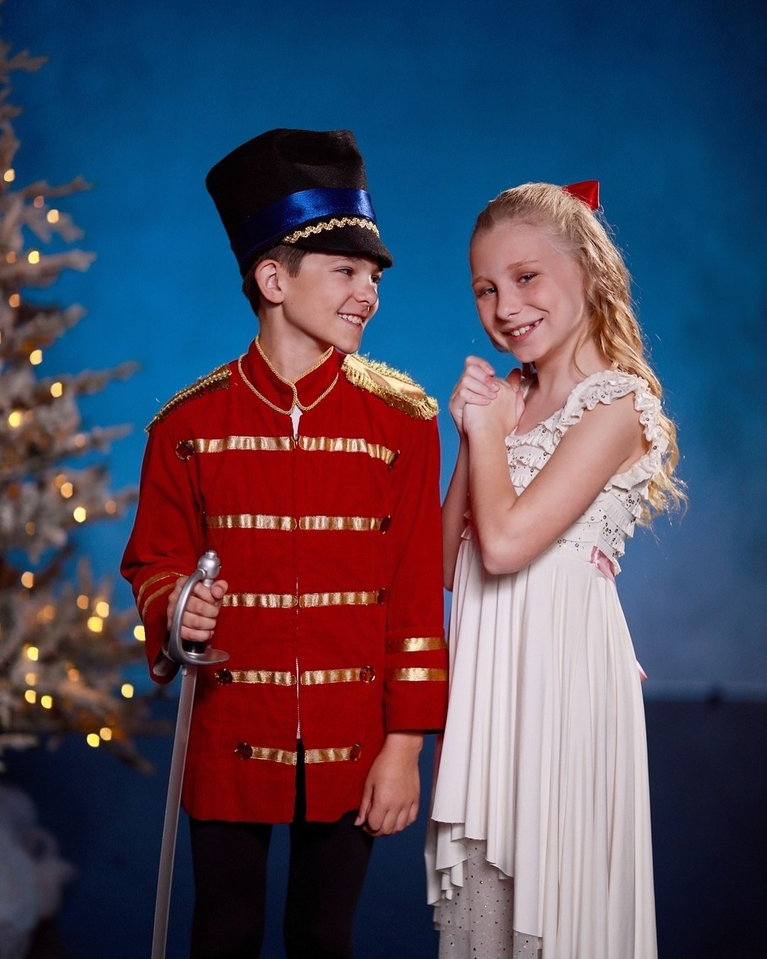 We are excited to share a few of our wonderful dancers performing in our next show! First up we have our Clara &amp; Nutcracker danced by Kinsley &amp; Lennox! ❤️🎄
⠀⠀⠀⠀⠀⠀⠀⠀⠀
Portland&rsquo;s Own Nutcracker 
West Linn High School 
Dec 21 &amp; 22
Tic