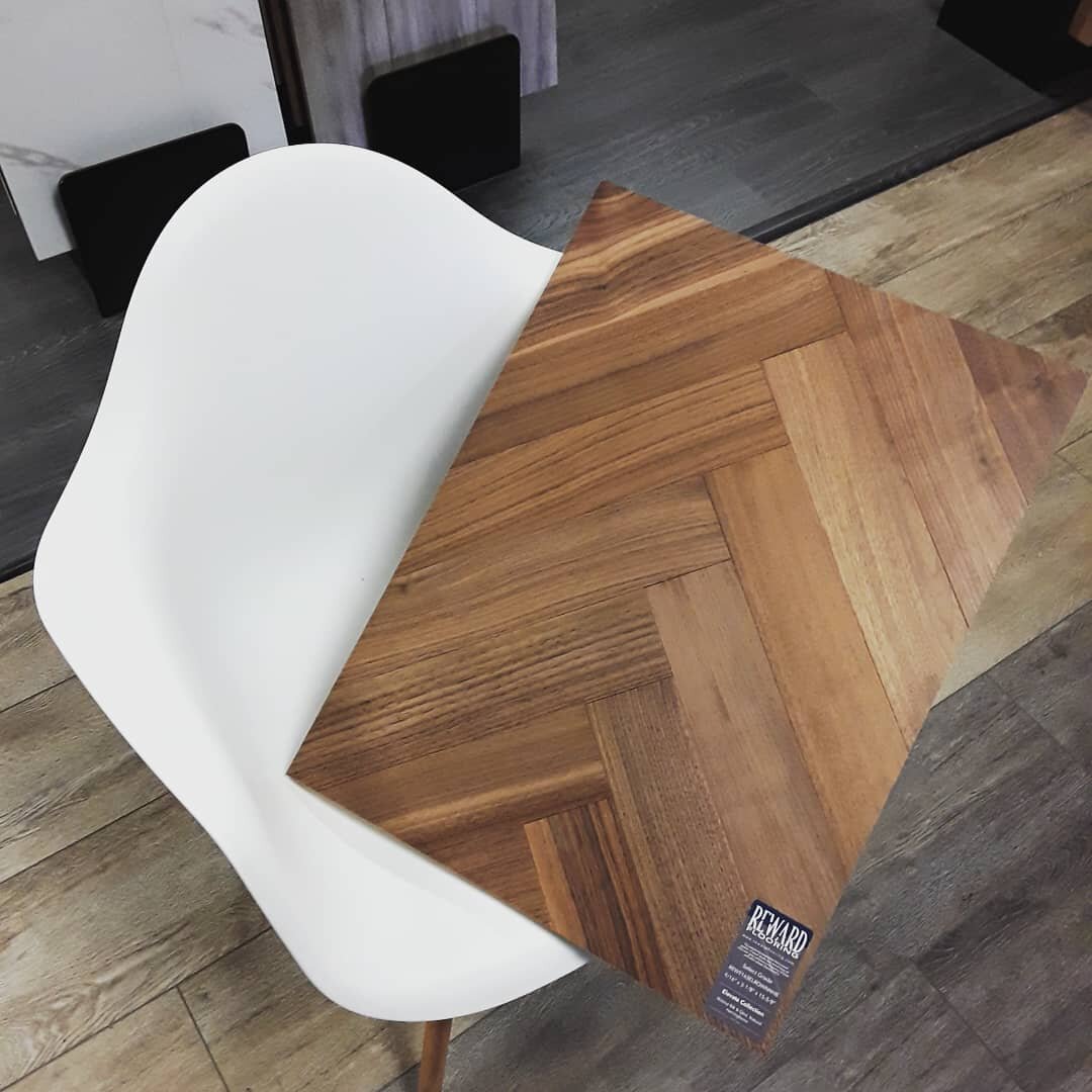 Guess the pattern style....
.
.
.
.
#hardwood #hardwoodfloors #wood #woodflooring #solidwood #engineeredwoodflooring #engineeredhardwood #natural #flooring #flooringexperts #herringbone #herringbonefloor #floors #laminateflooring #laminate #vinylfloo
