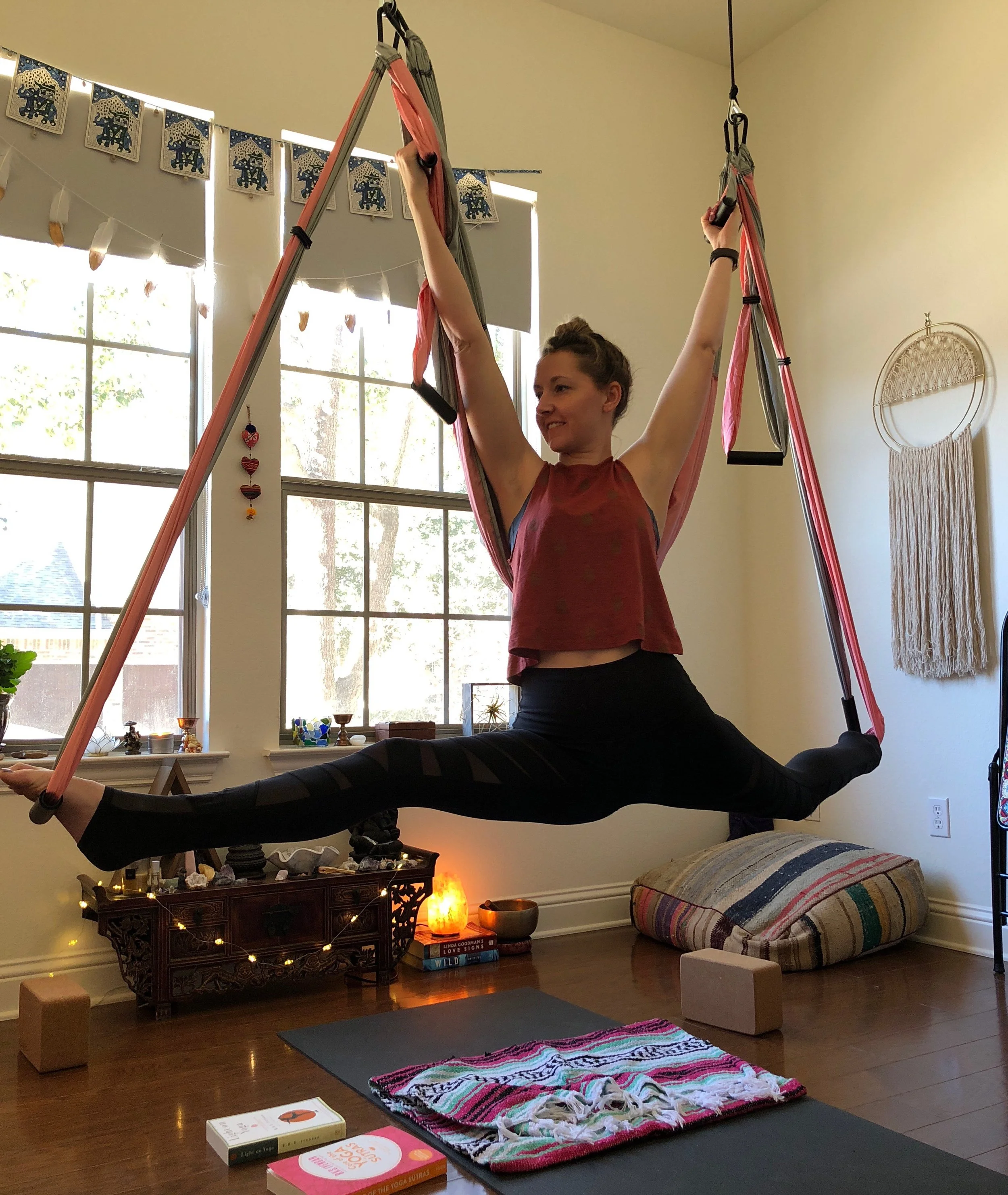 Hanumanasana