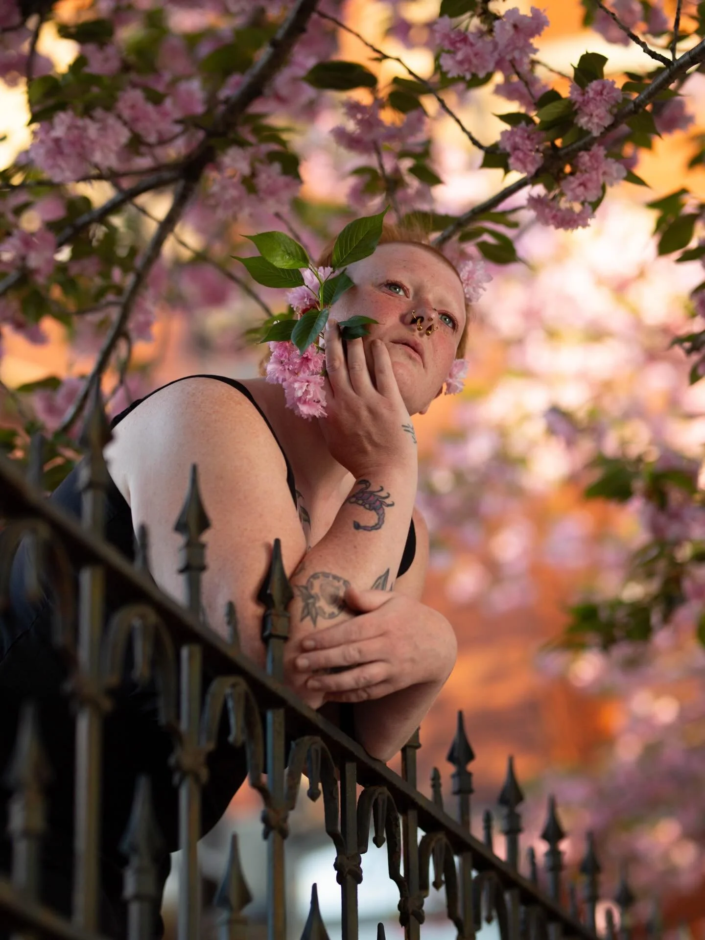 It was wonderful to work with @stevie_thetuck the other day!!
Me and pink flowers; name a more perfect combo. 
One thing about Lynchburg&hellip;. It is really beautiful. When downtown blooms, there&rsquo;s no place I&rsquo;d rather be. 

#downtownlyn