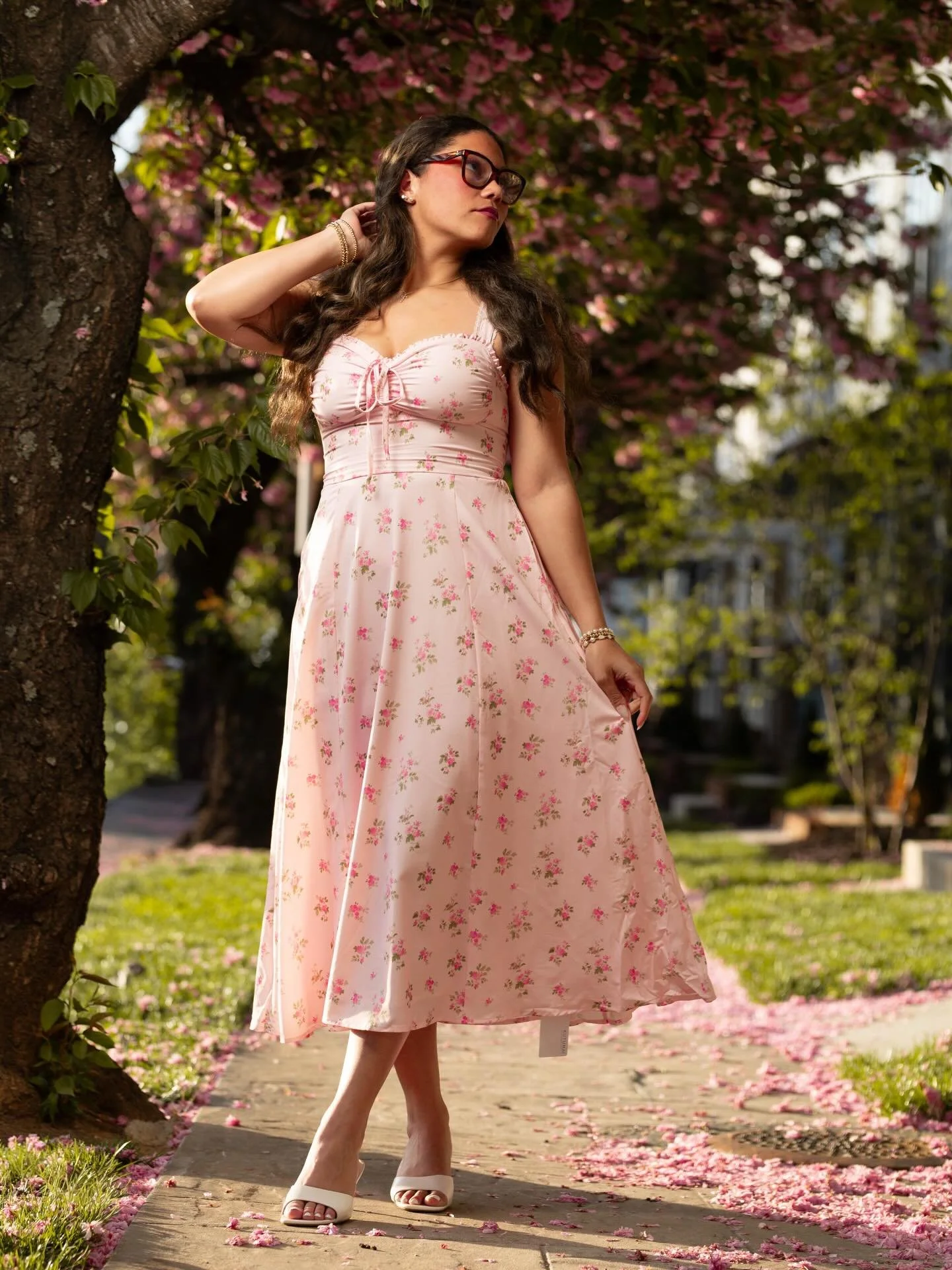 Back when everything was PINK!! I had a lovely time working with @jayla.moreno while @downtownlynchburg . DCs cherry blossoms are white, we got pink 😍

#downtownlynchburg #lynchburgva #virginiaphotographer #photographystudio