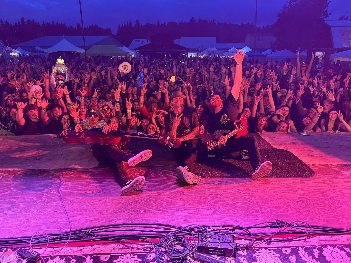 @salmonfest NIGHT 1 💥💥💥💥
.
New core memory unlocked!!!!!!!