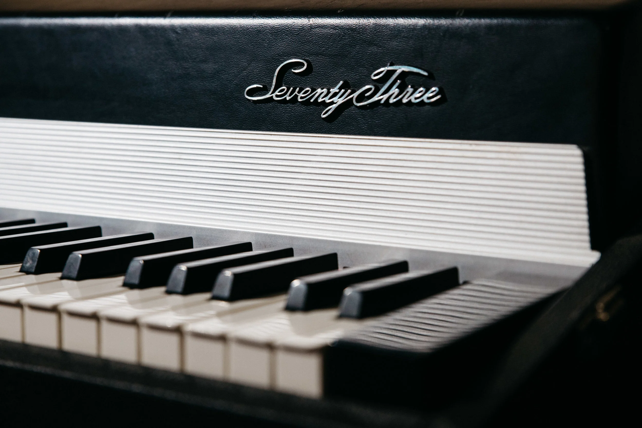 Rhodes Stage Piano 73 mkI