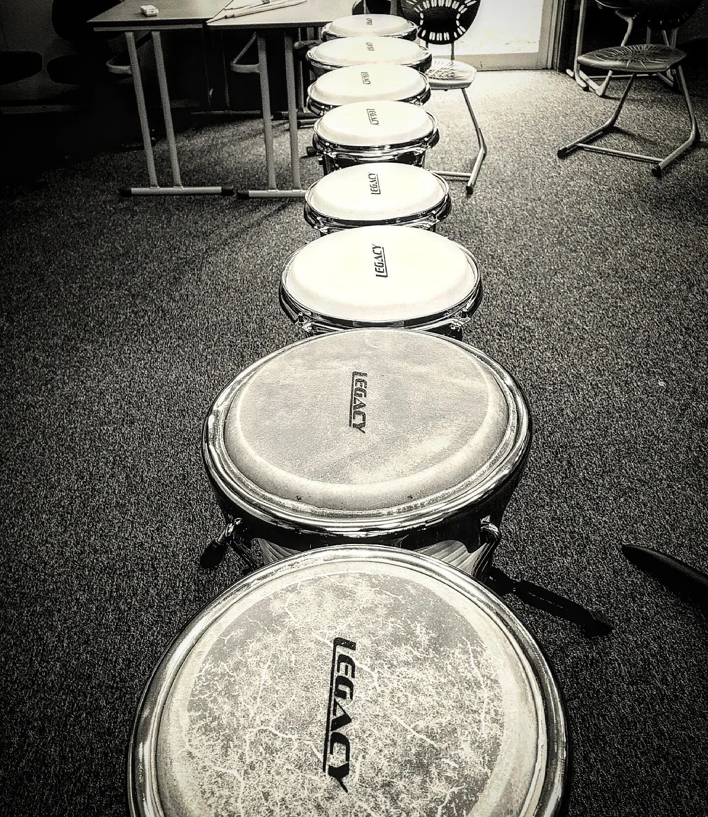 8 Bongoes in a line is the percussive &quot;Bat-Signal&quot; for Steve Reich. 

Was amazing to work with the brave, young percussionists of @waimea_college who are tackling this iconic and challenging work. Thx for having me!