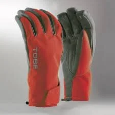 TOBE CAPTO-UNDERCUFF GLOVE CHILI PEPPER.jpeg