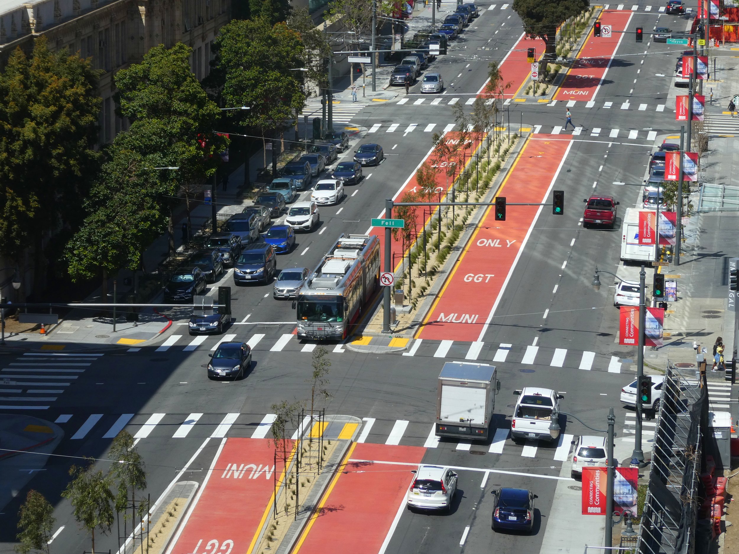 Bus-lanes on the Muni 38 in San Francisco