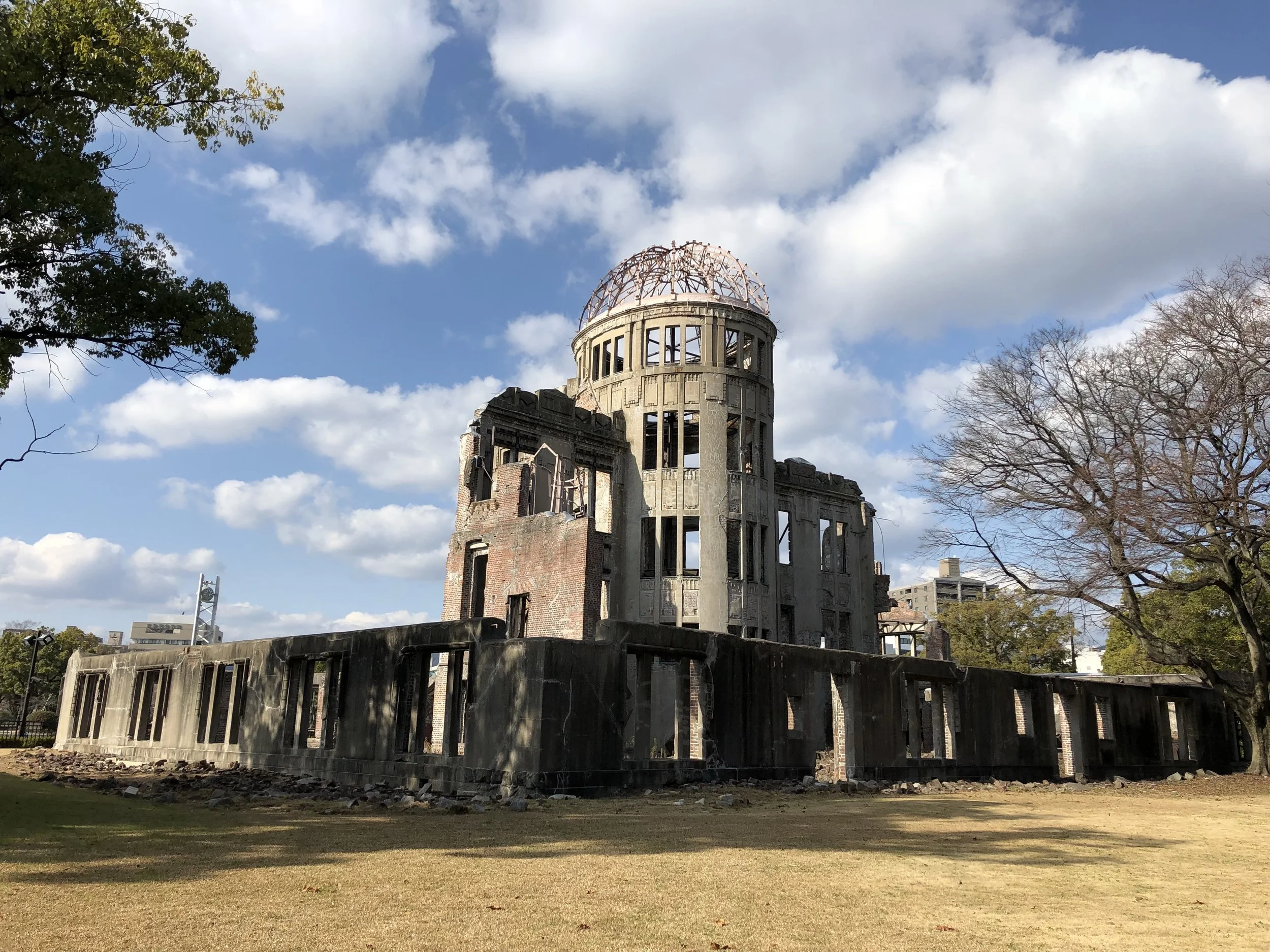 「Let's Enjoy English!」第26 - Traveling・旅行 - Radio MOMO 