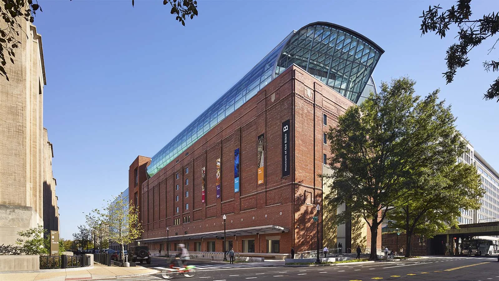 Podcast Episode 56 - The Entrepreneurial Journey of the Museum of the Bible to the US Capitol: Steve Green, President of Hobby Lobby
