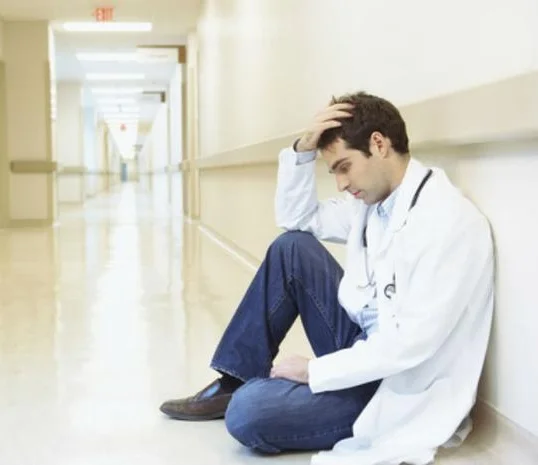 physician-burnout-facts-2017.jpg