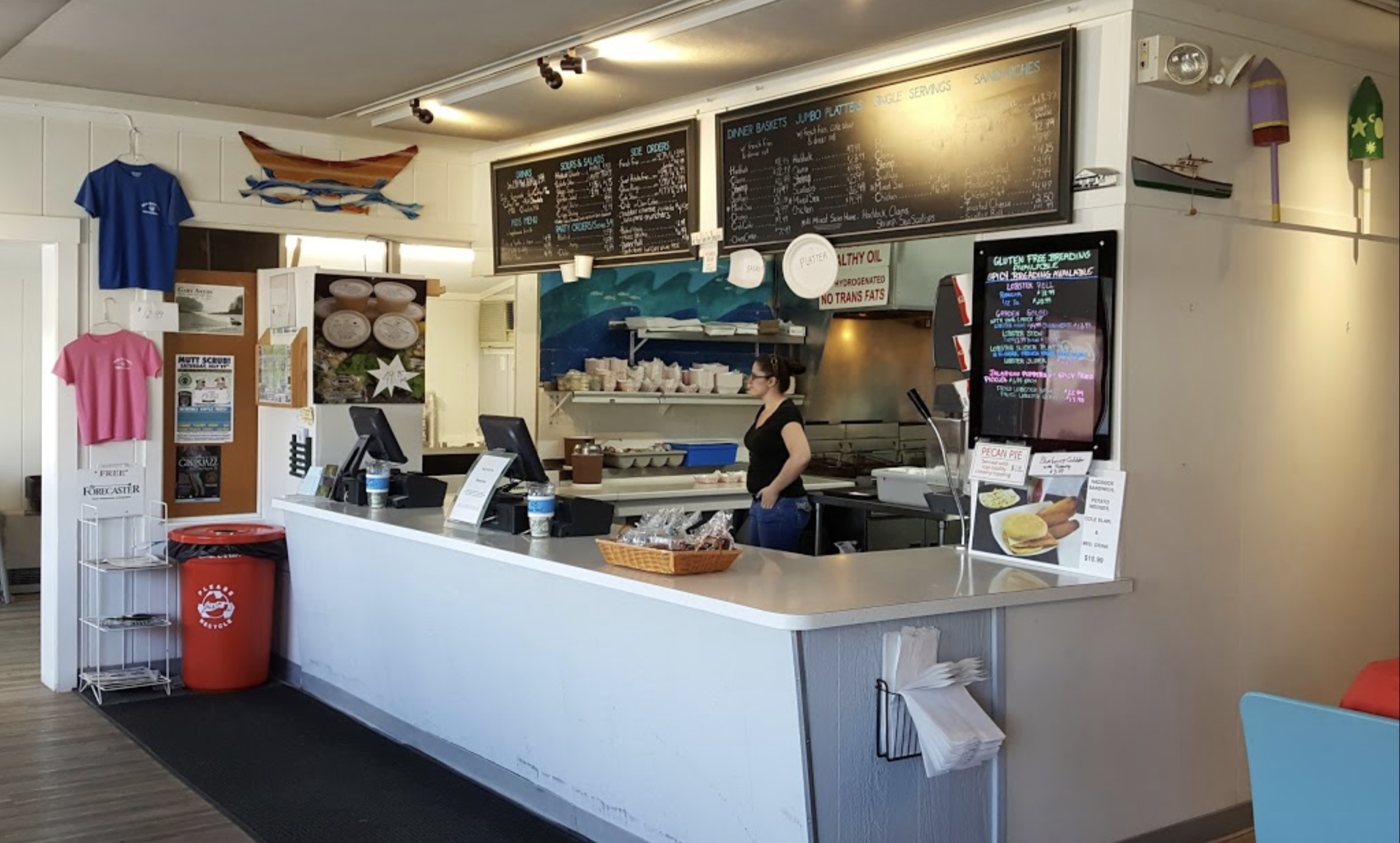 Pictured above is teh front counter of the Sea Basket restarant on Route 1 in Wiscasset Maine. The Sea Basket restaurant has been serving fresh seafood to it's guest for 37 years and is owned by Louis Rylant who resides in New Hampshire. 
