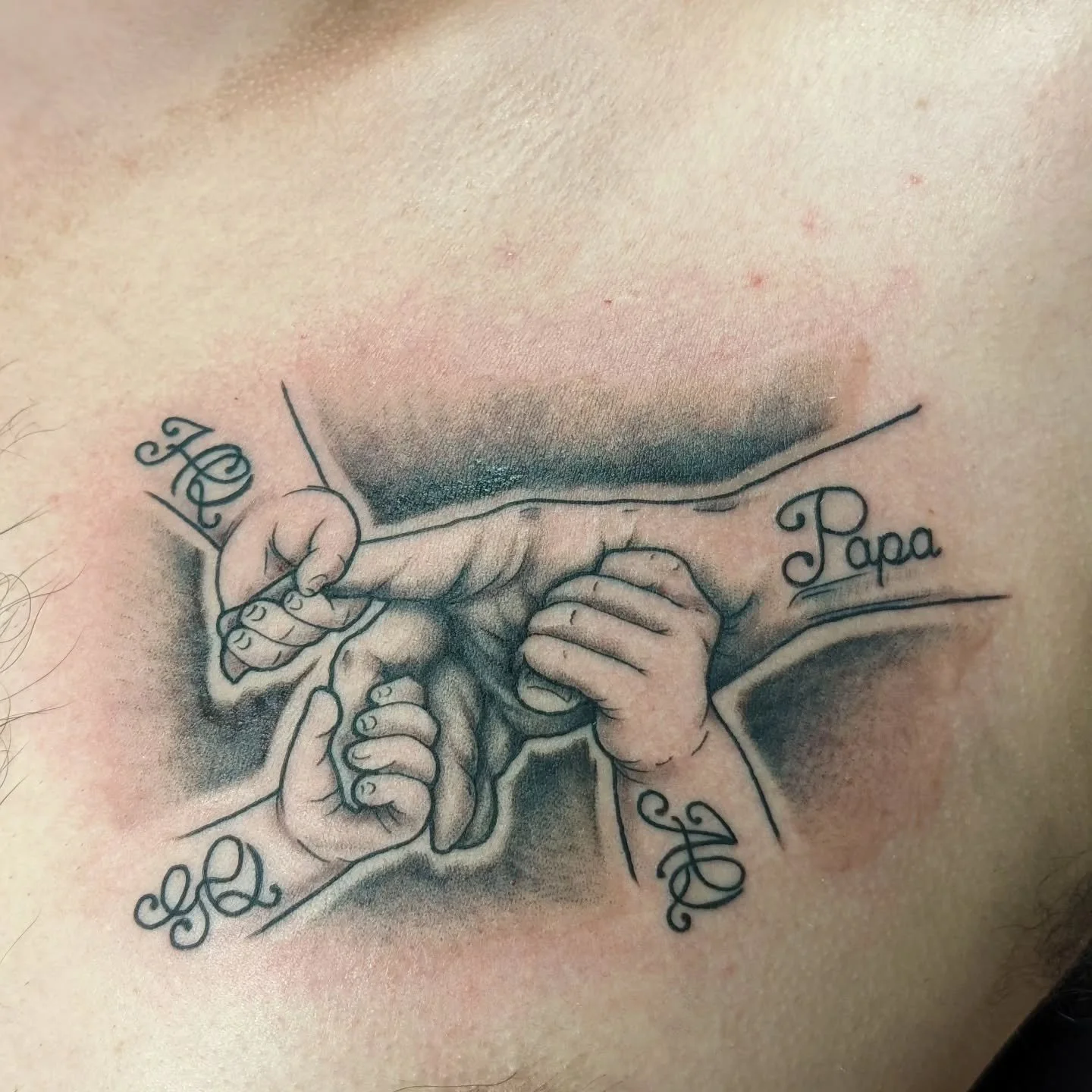 There were so many cool and fun projects in Dec '24 that I'll need to make another post for them! Thanks to M for letting me finish his hand, and to the guy who let me tattoo hands on him! I love drawing hands 🥰

.
.
.
.
.

#tattoos #handtattoos #ba